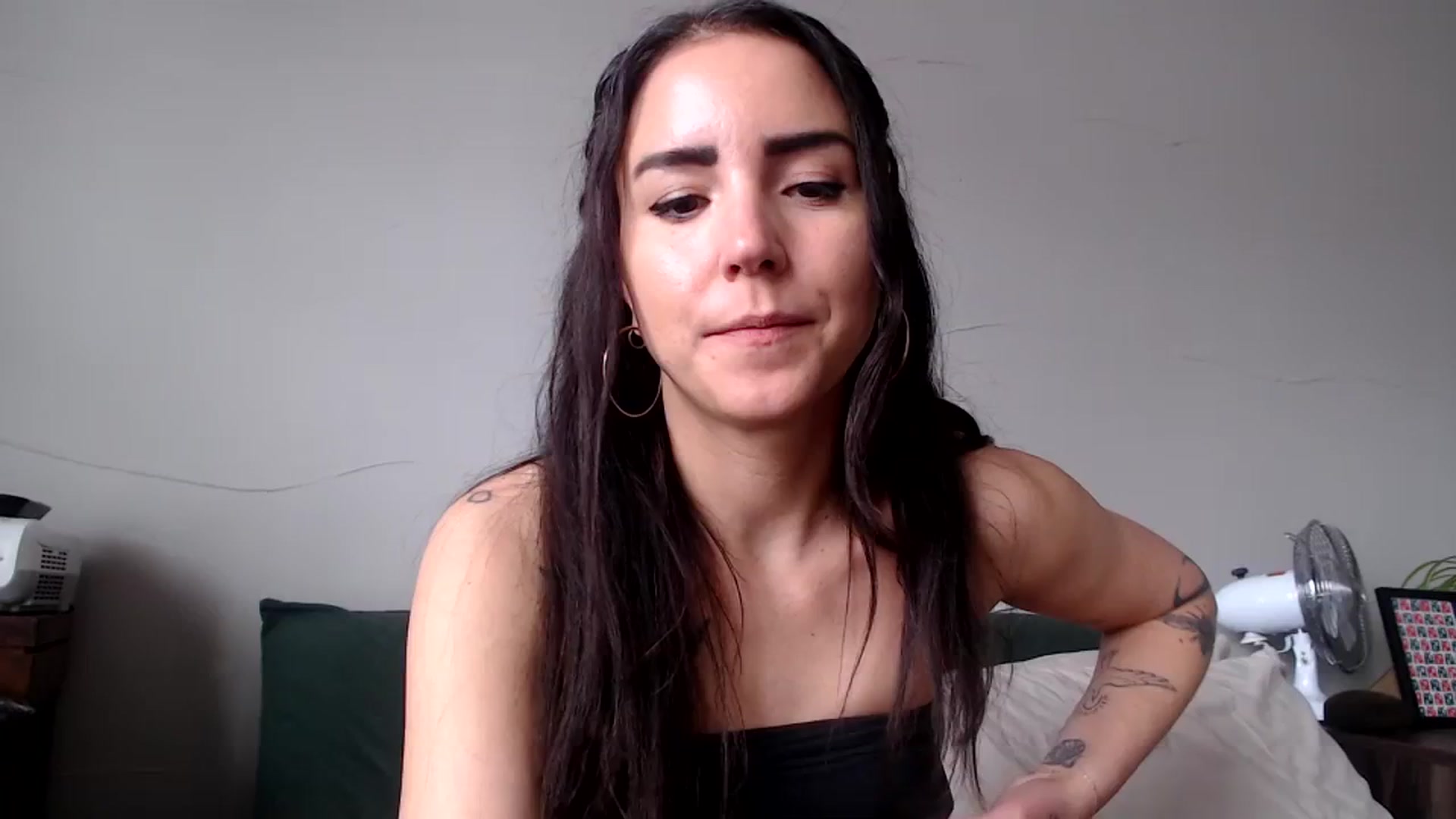 Gallery image thumbnail from Goddess_Lx's myfreecams stream on, 03/08/2024, 17:12 image 13 of 20
