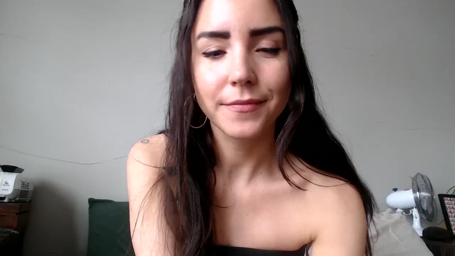 Gallery image thumbnail from Goddess_Lx's myfreecams stream on, 03/08/2024, 17:12 image 10 of 20