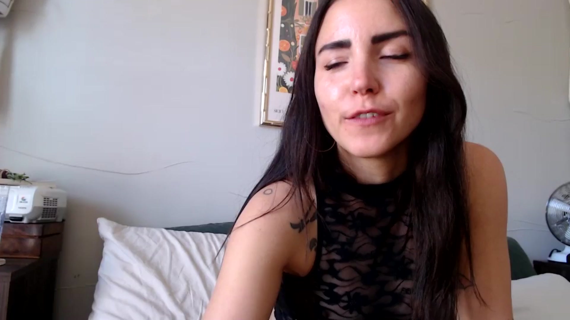 Gallery image thumbnail from Goddess_Lx's myfreecams stream on, 05/24/2024, 16:36 image 1 of 20