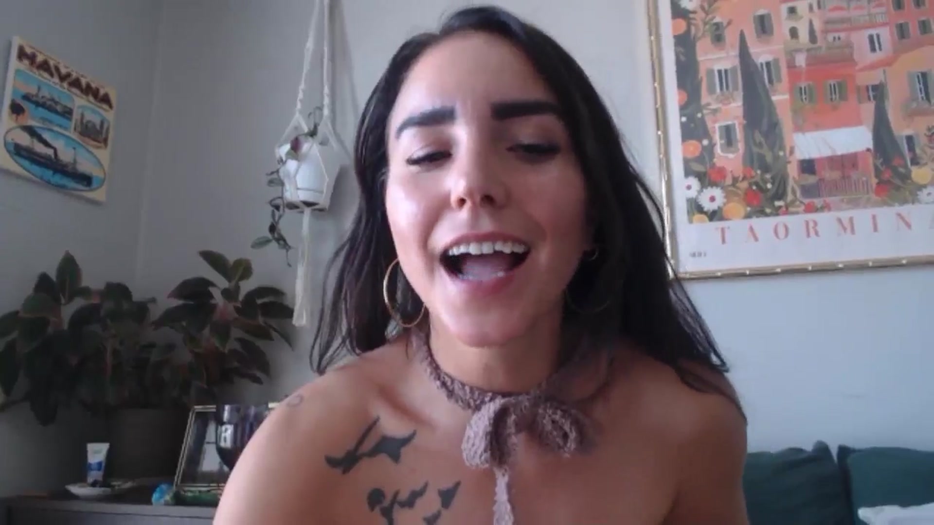 Gallery image thumbnail from Goddess_Lx's myfreecams stream on, 09/02/2024, 19:38 image 17 of 20