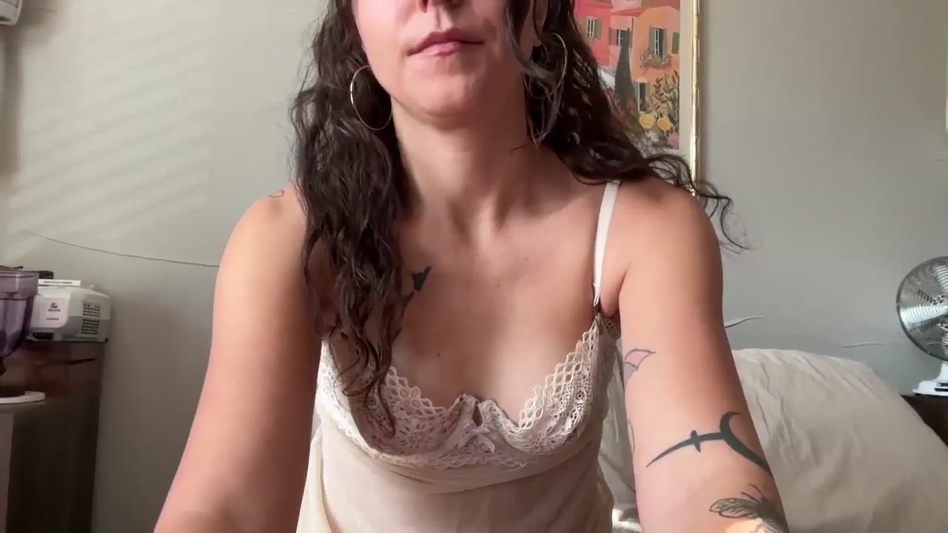 Gallery image thumbnail from Goddess_Lx's myfreecams stream on, 10/25/2024, 17:41 image 12 of 20