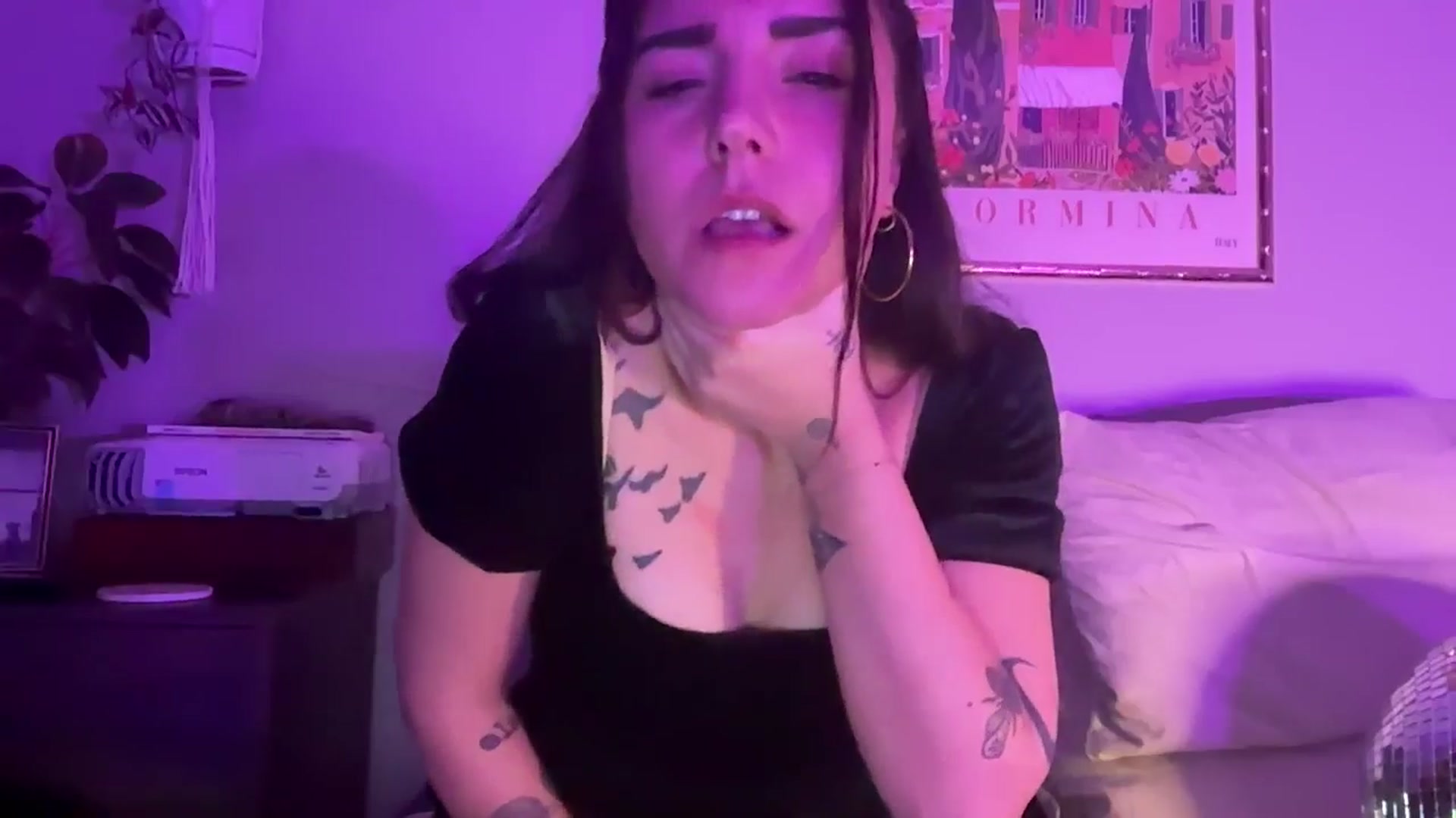 Gallery image thumbnail from Goddess_Lx's myfreecams stream on, 01/01/2025, 08:07 image 12 of 20