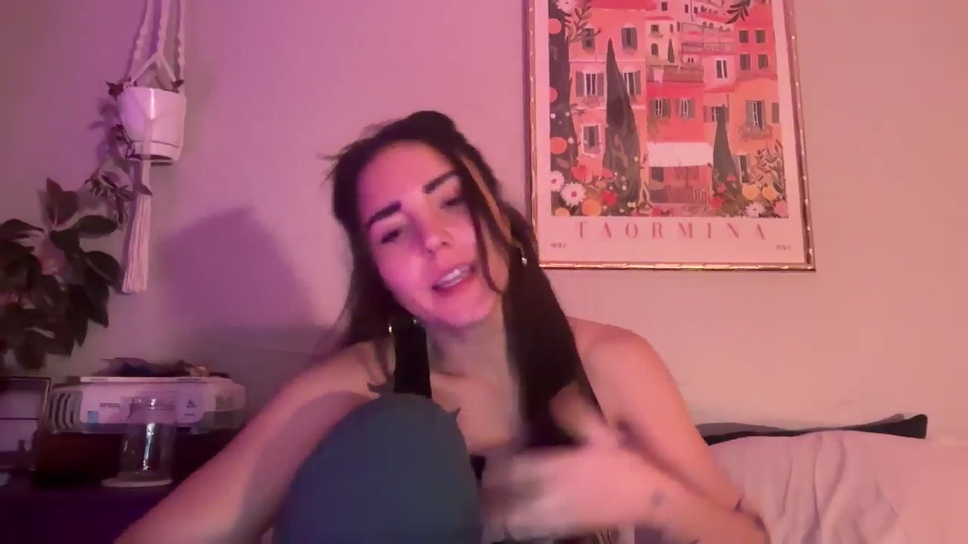 Gallery image thumbnail from Goddess_Lx's myfreecams stream on, 01/21/2025, 01:11 image 5 of 20