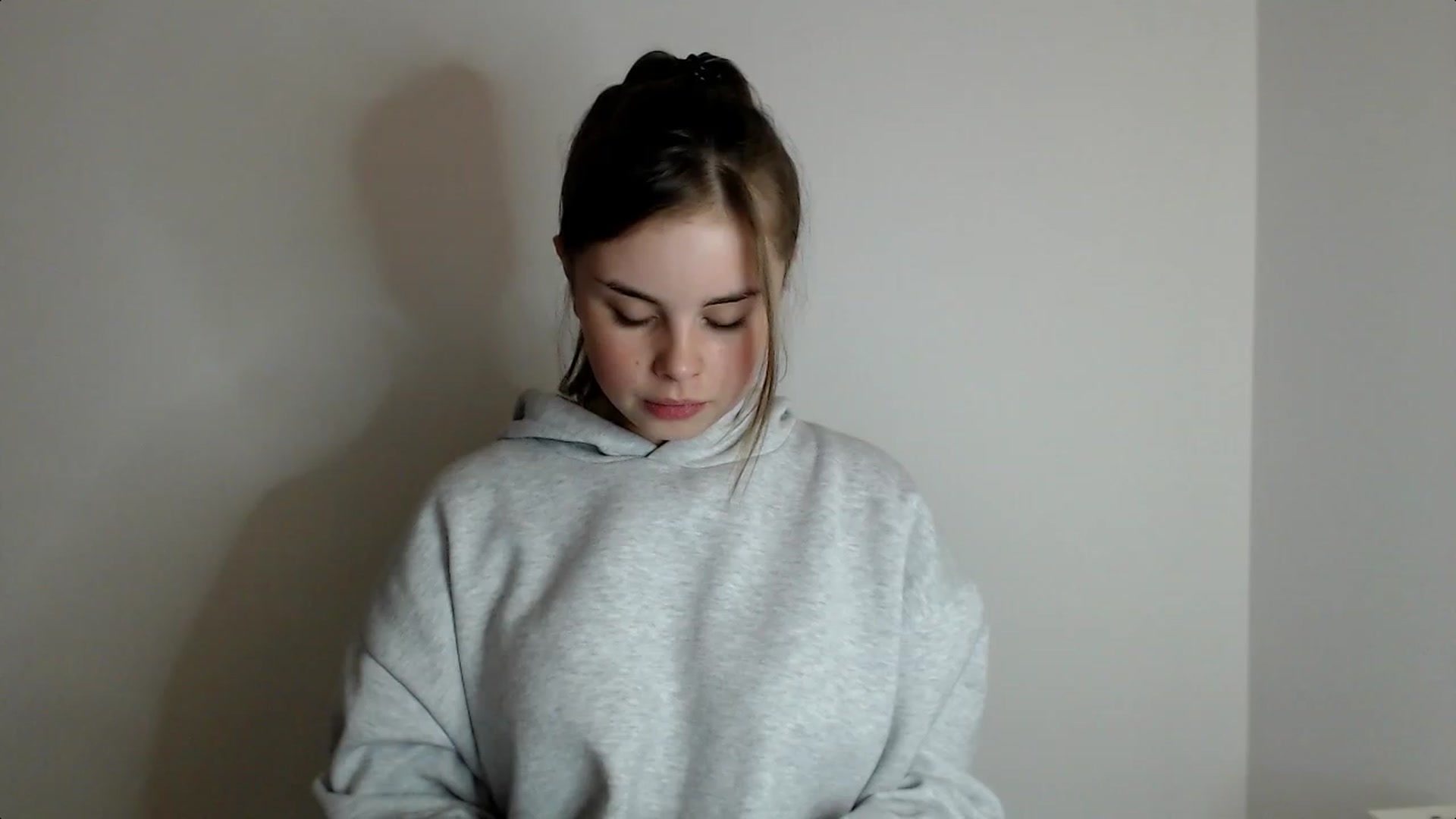 Gallery image thumbnail from Goddess_amour's myfreecams stream on, 01/24/2024, 19:17 image 5 of 20