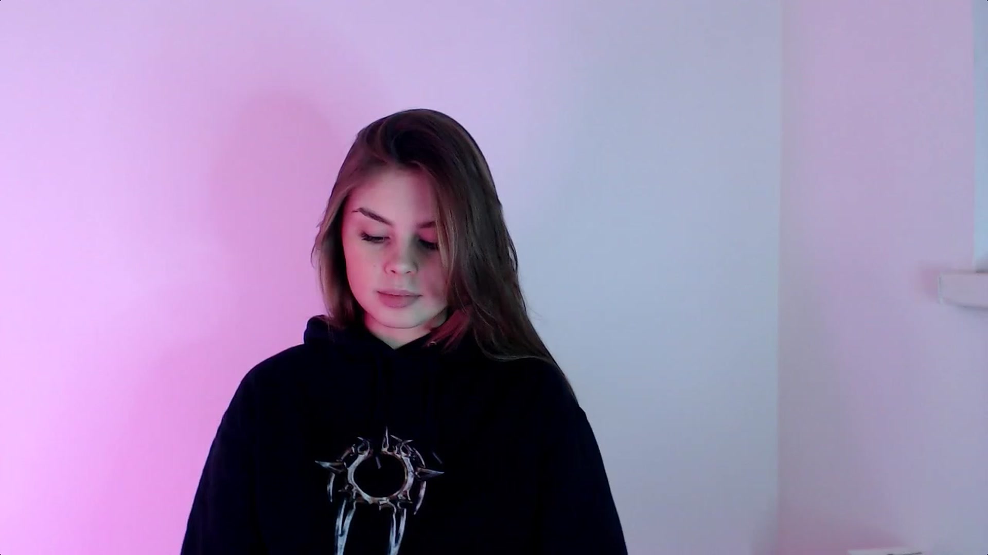 Gallery image thumbnail from Goddess_amour's myfreecams stream on, 01/29/2024, 17:12 image 3 of 20