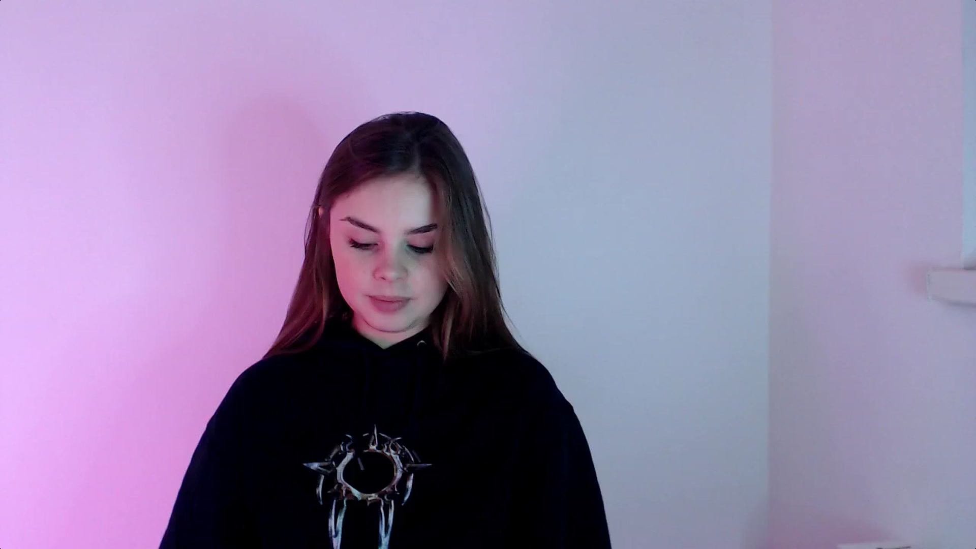 Gallery image thumbnail from Goddess_amour's myfreecams stream on, 01/29/2024, 17:12 image 2 of 20