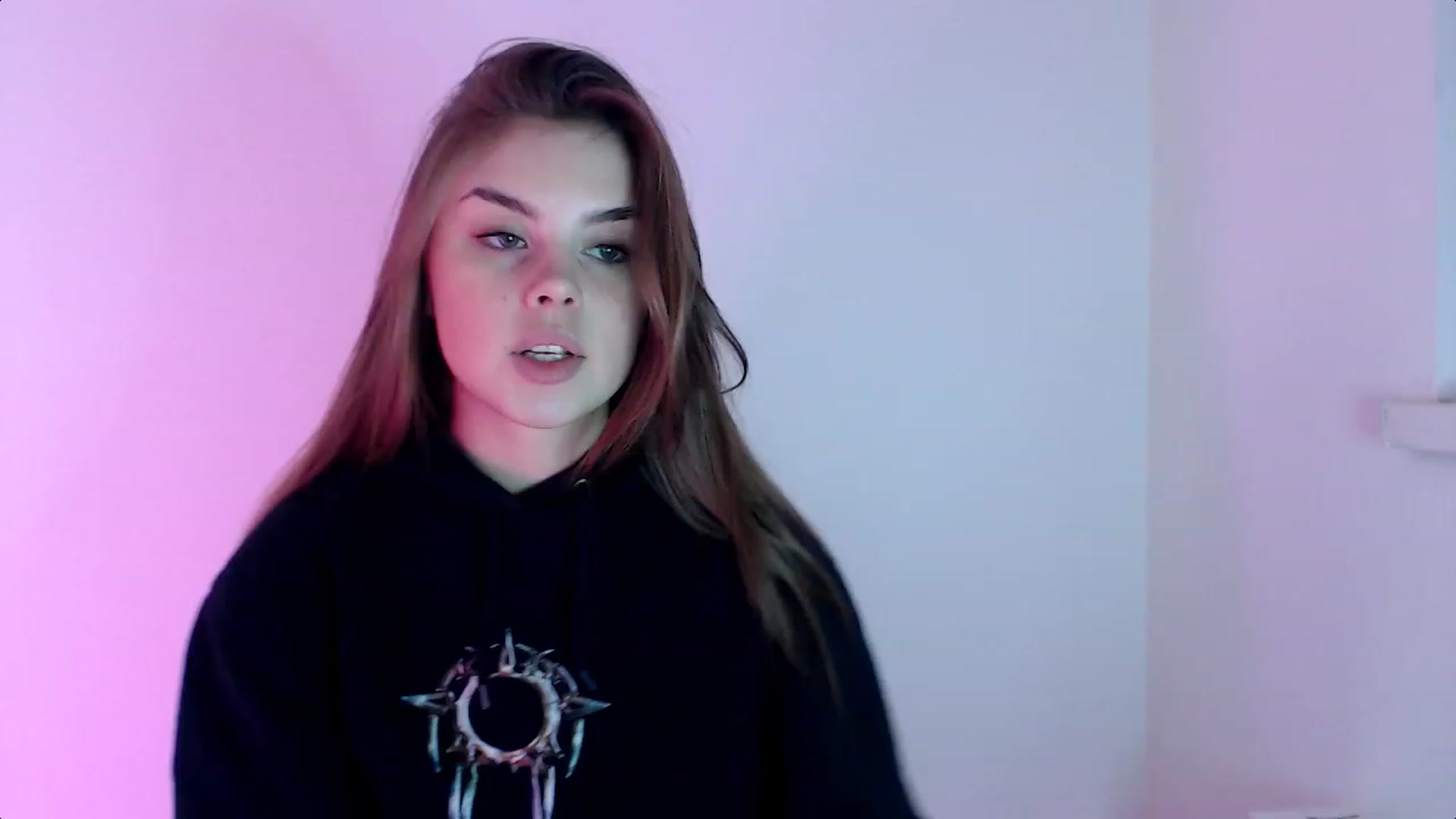 Gallery image thumbnail from Goddess_amour's myfreecams stream on, 01/29/2024, 17:12 image 5 of 20