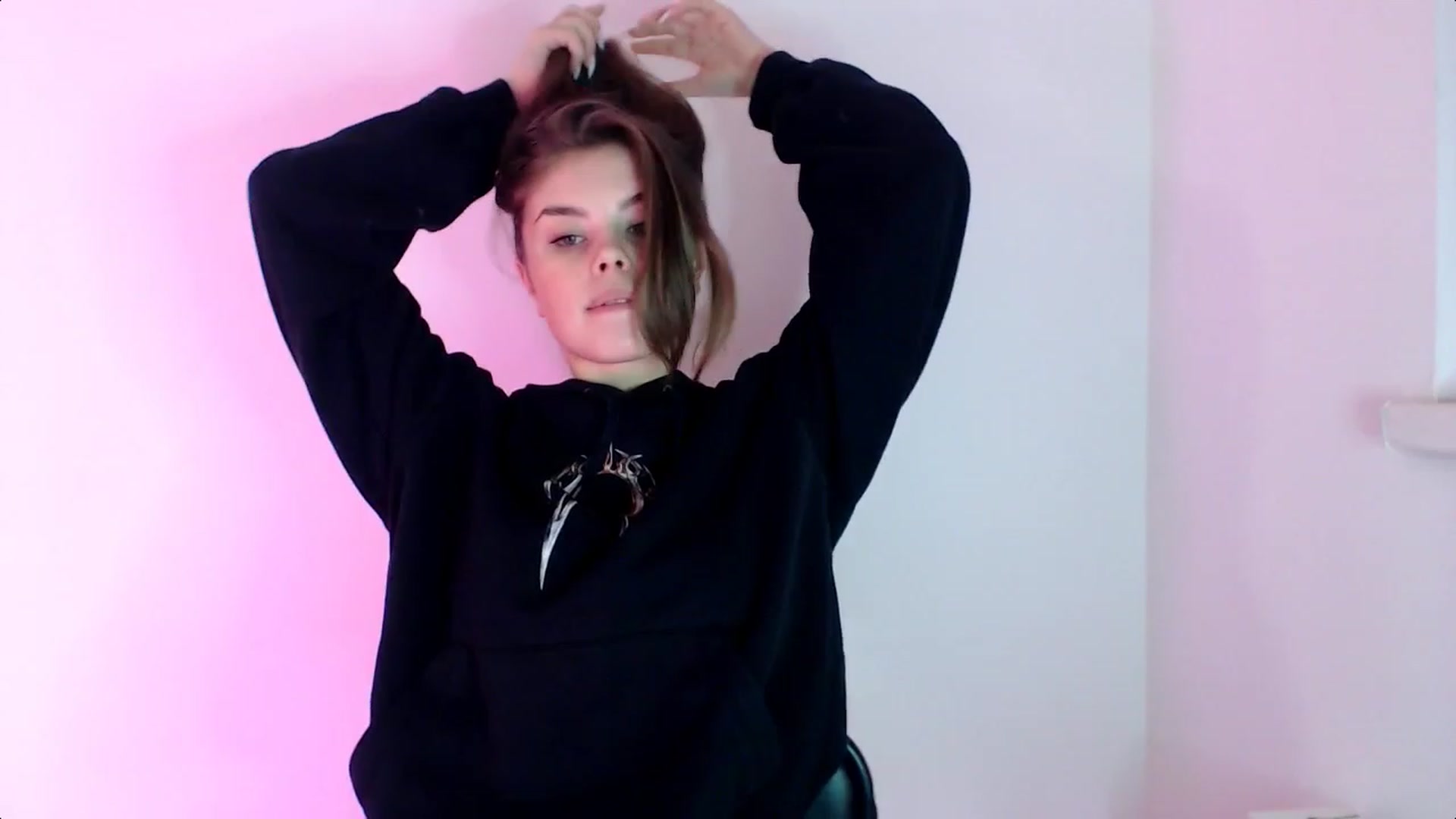 Gallery image thumbnail from Goddess_amour's myfreecams stream on, 01/29/2024, 17:12 image 14 of 20