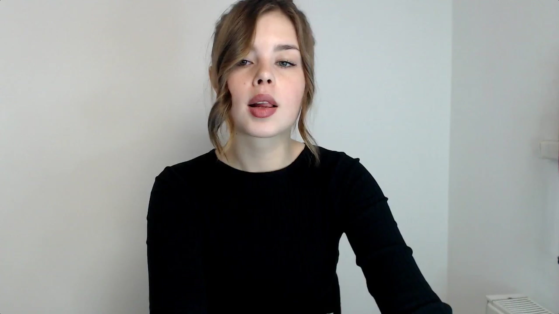 Gallery image thumbnail from Goddess_amour's myfreecams stream on, 02/01/2024, 15:54 image 9 of 20