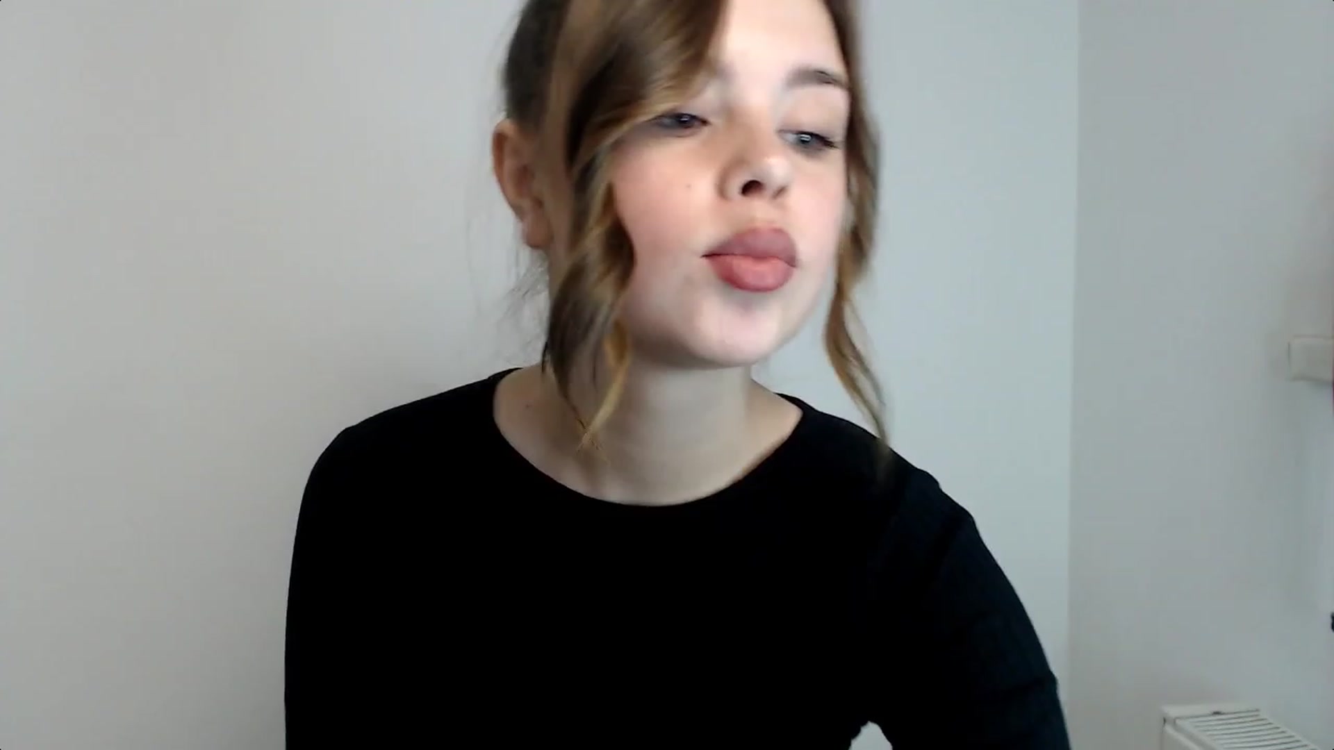 Gallery image thumbnail from Goddess_amour's myfreecams stream on, 02/01/2024, 15:54 image 8 of 20