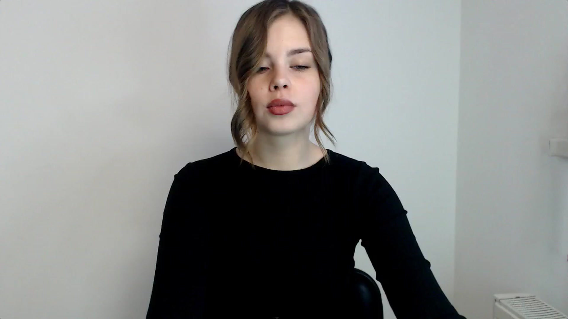 Gallery image thumbnail from Goddess_amour's myfreecams stream on, 02/01/2024, 15:54 image 1 of 20