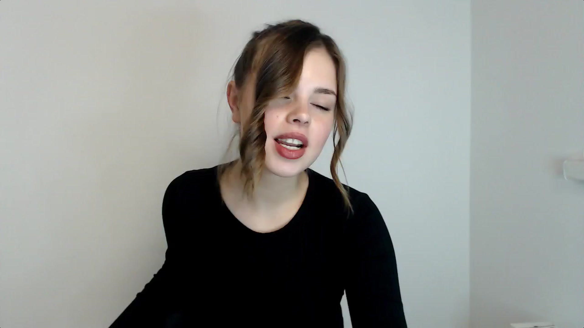 Gallery image thumbnail from Goddess_amour's myfreecams stream on, 02/01/2024, 17:00 image 9 of 20