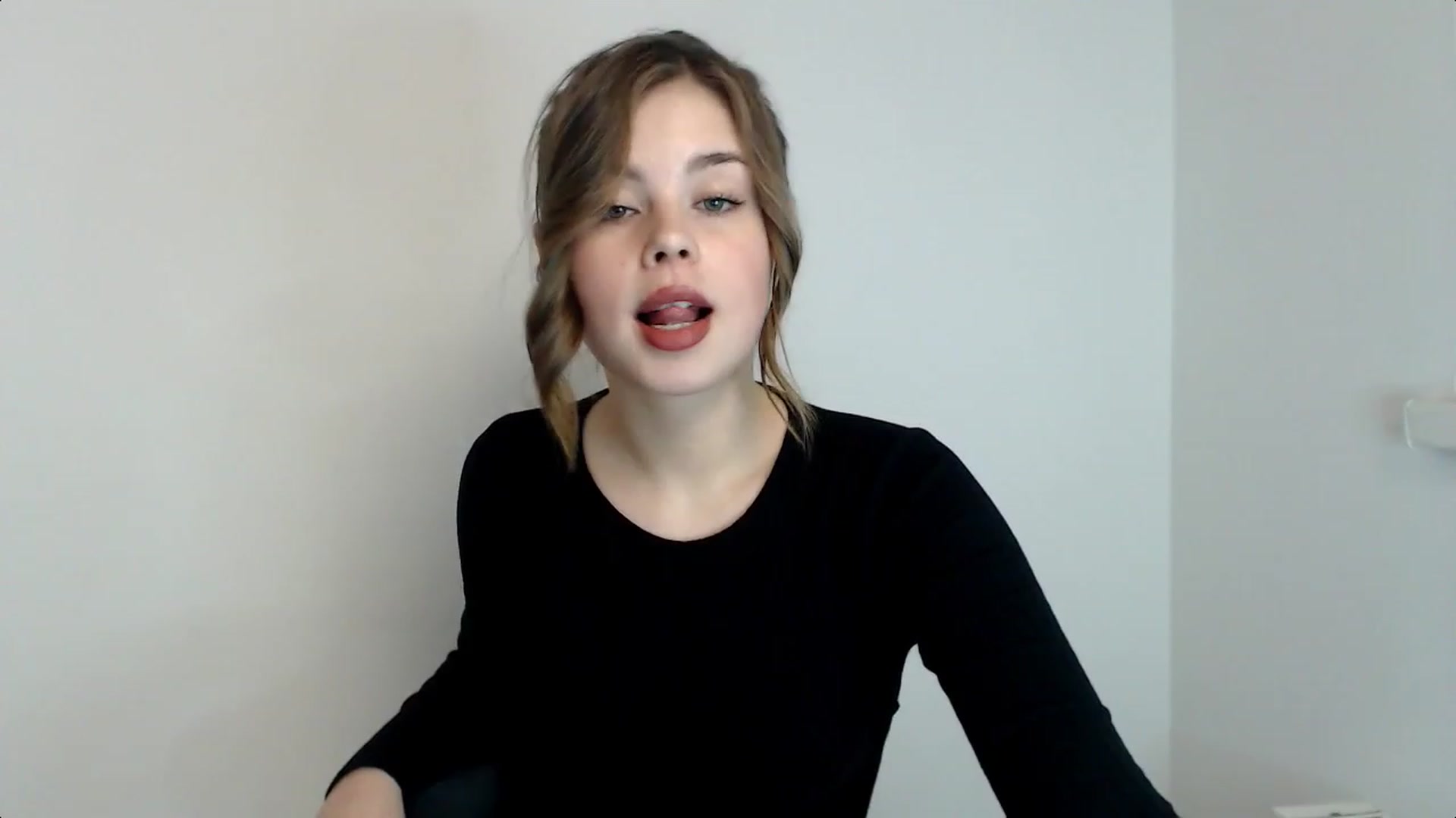 Gallery image thumbnail from Goddess_amour's myfreecams stream on, 02/01/2024, 17:00 image 2 of 20