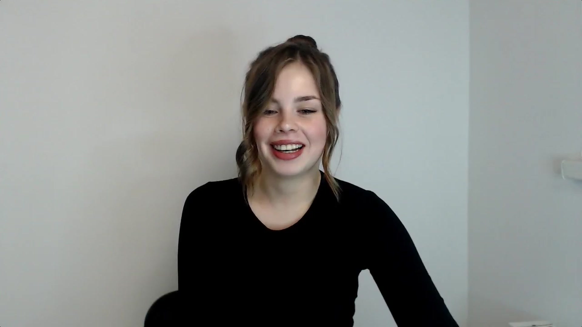 Gallery image thumbnail from Goddess_amour's myfreecams stream on, 02/01/2024, 17:00 image 18 of 20