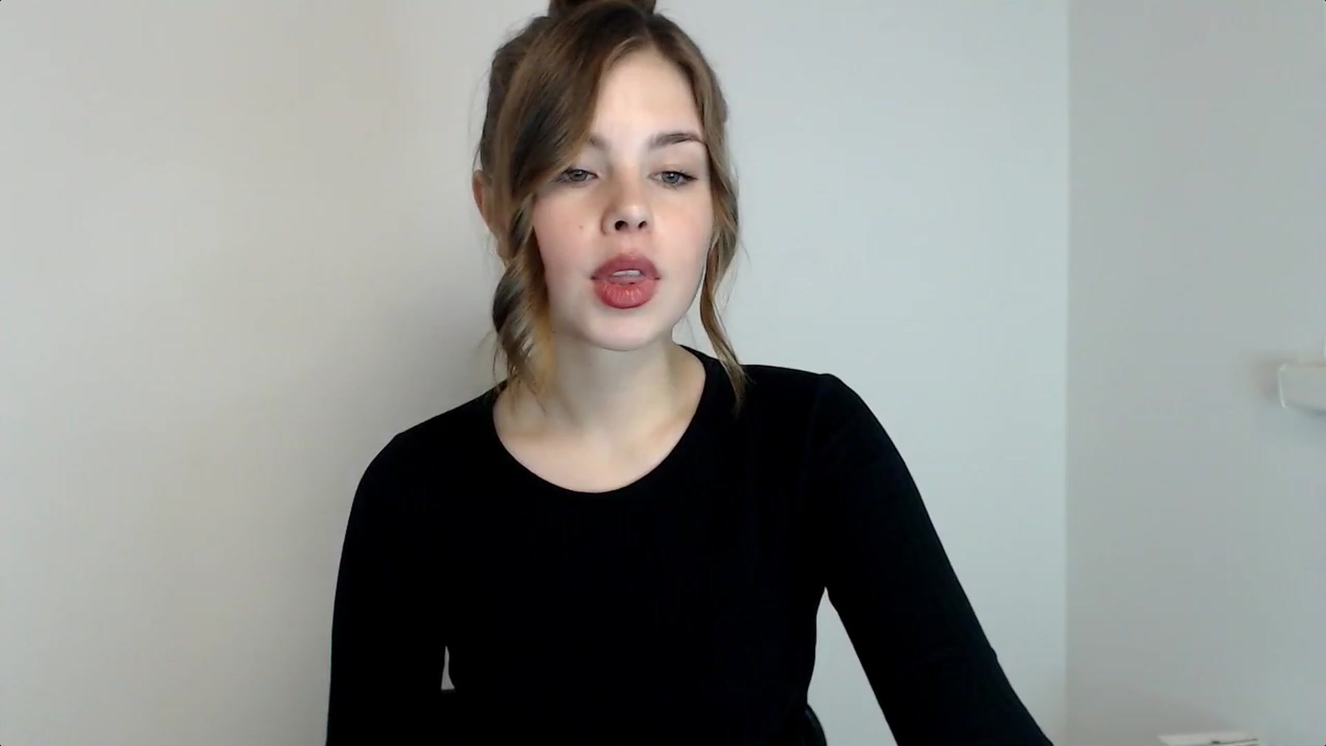 Gallery image thumbnail from Goddess_amour's myfreecams stream on, 02/01/2024, 18:15 image 16 of 20