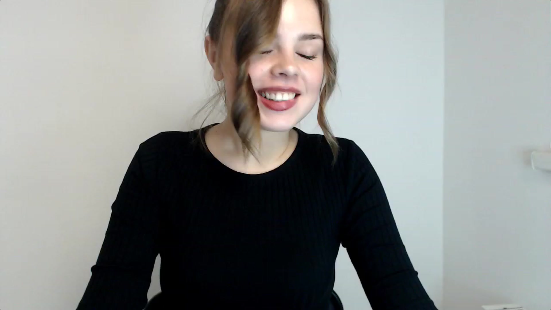 Gallery image thumbnail from Goddess_amour's myfreecams stream on, 02/01/2024, 18:15 image 18 of 20