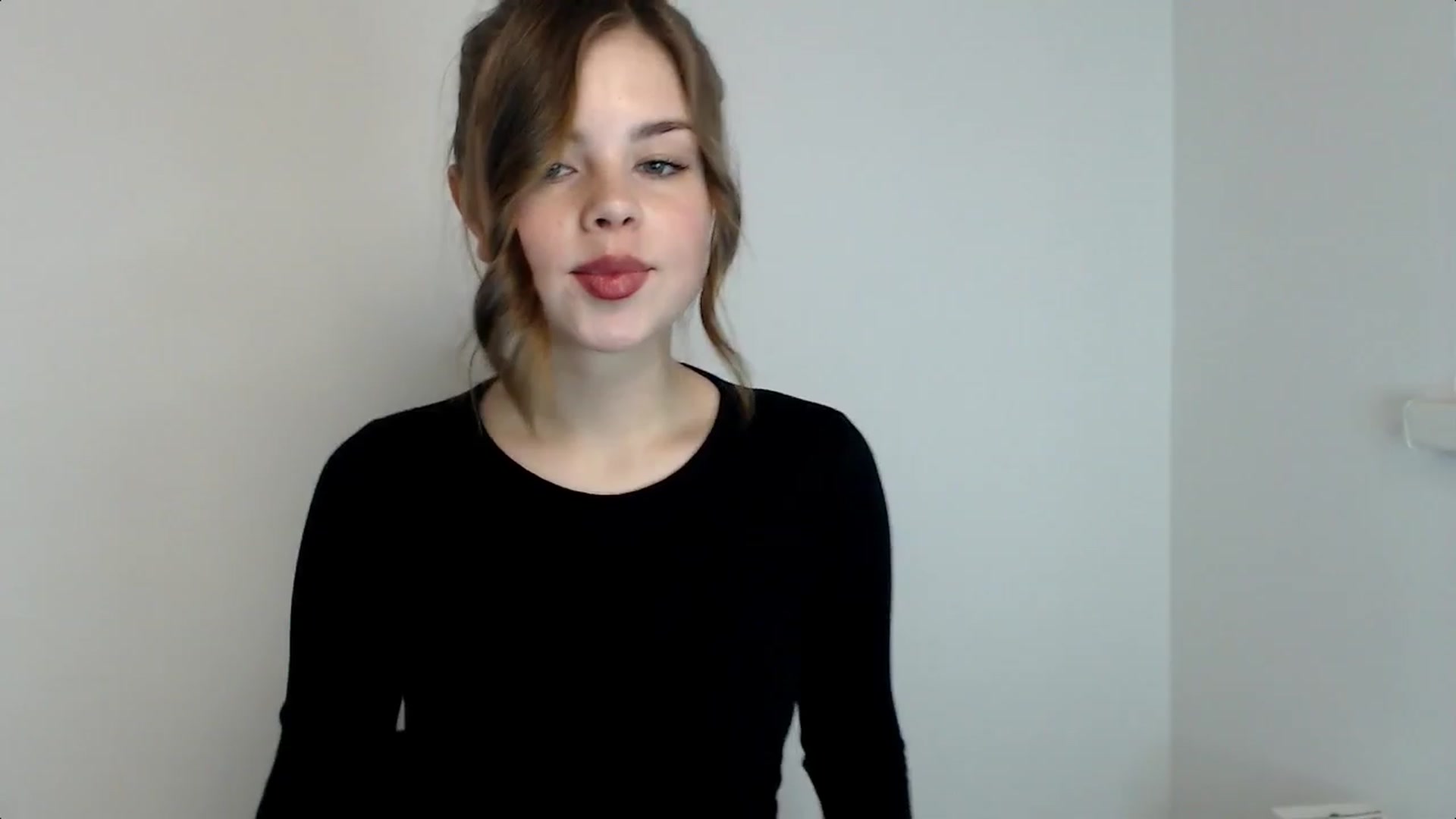 Gallery image thumbnail from Goddess_amour's myfreecams stream on, 02/01/2024, 18:15 image 5 of 20
