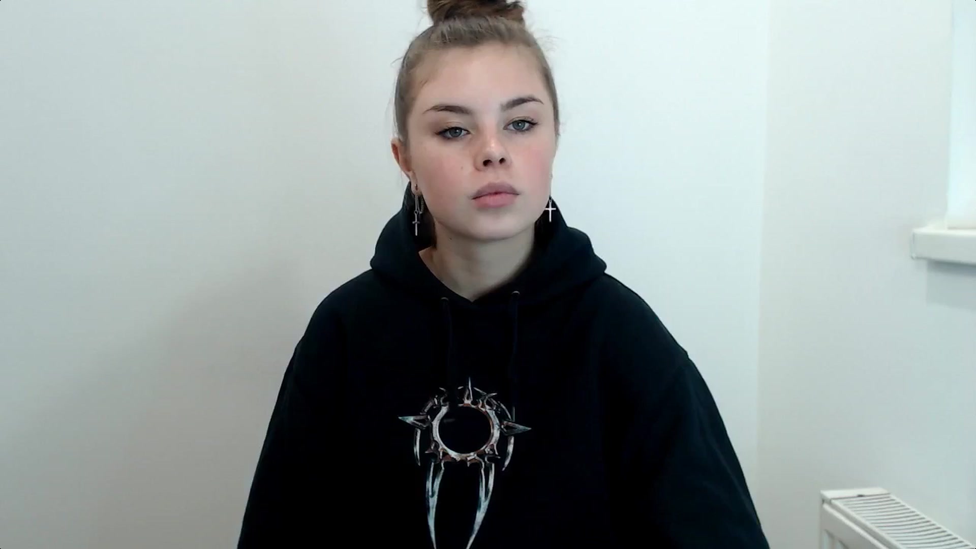 Gallery image thumbnail from Goddess_amour's myfreecams stream on, 02/05/2024, 16:25 image 8 of 20