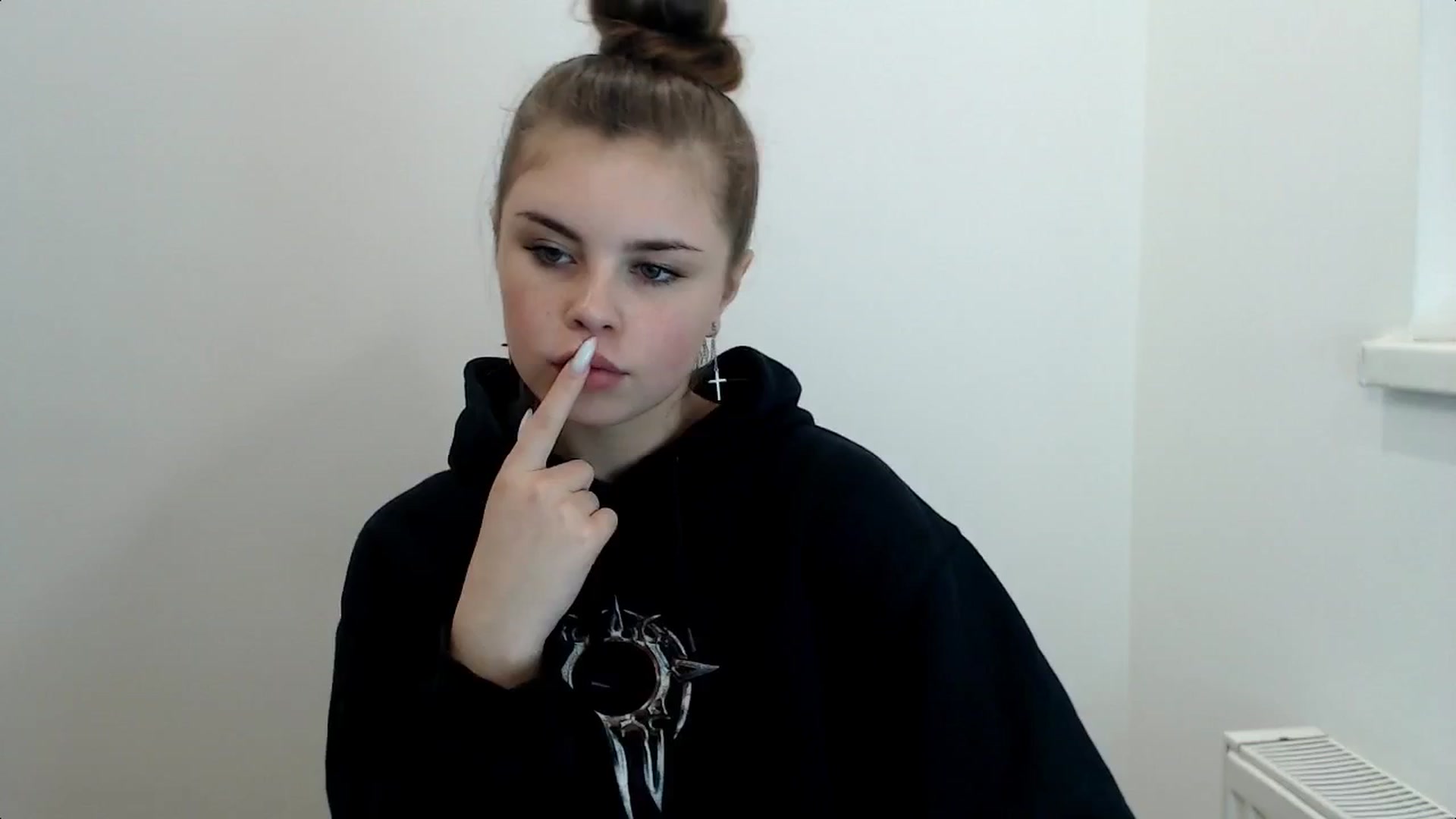 Gallery image thumbnail from Goddess_amour's myfreecams stream on, 02/05/2024, 16:25 image 18 of 20