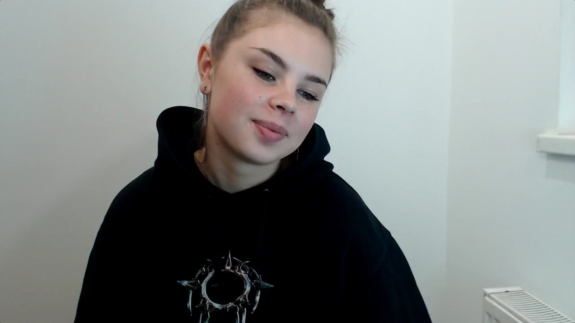 Gallery image thumbnail from Goddess_amour's myfreecams stream on, 02/05/2024, 16:25 image 11 of 20