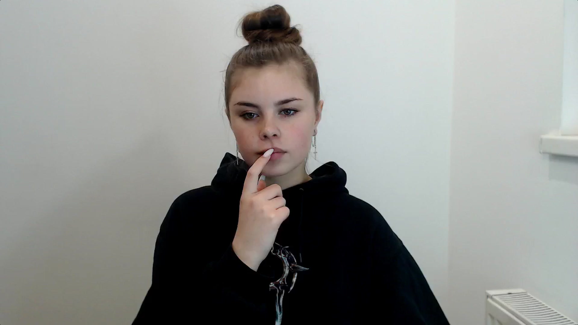 Gallery image thumbnail from Goddess_amour's myfreecams stream on, 02/05/2024, 16:25 image 17 of 20