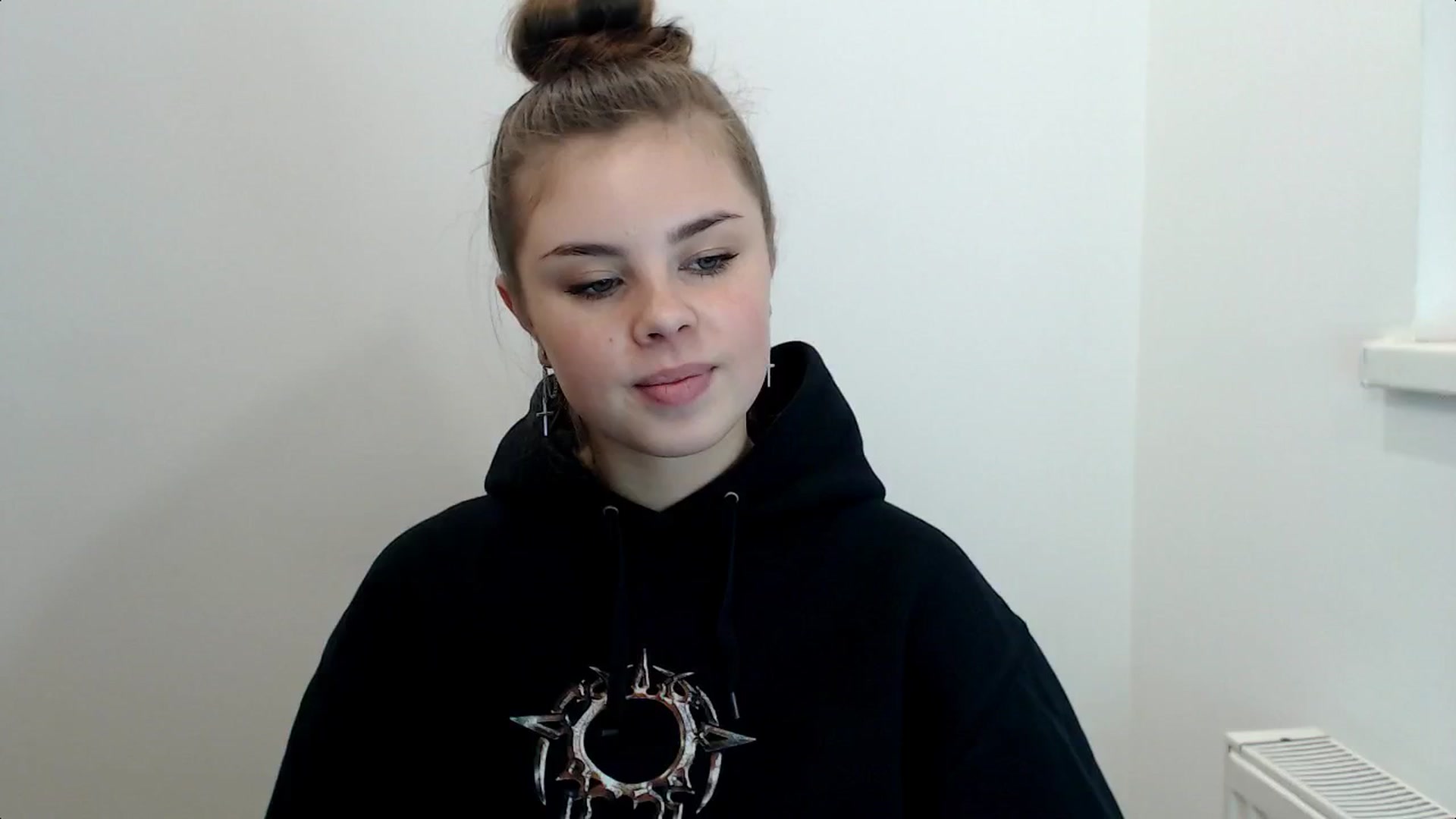 Gallery image thumbnail from Goddess_amour's myfreecams stream on, 02/05/2024, 16:25 image 20 of 20