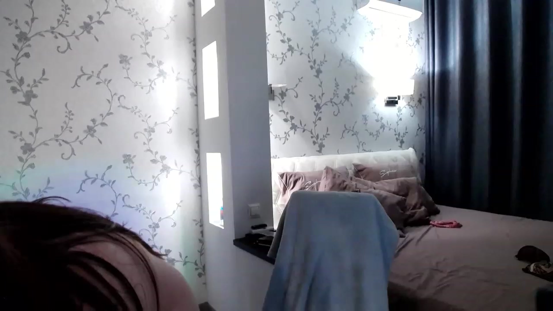 Gallery image thumbnail from Goddessblessu's myfreecams stream on, 12/08/2022, 10:20 image 10 of 20