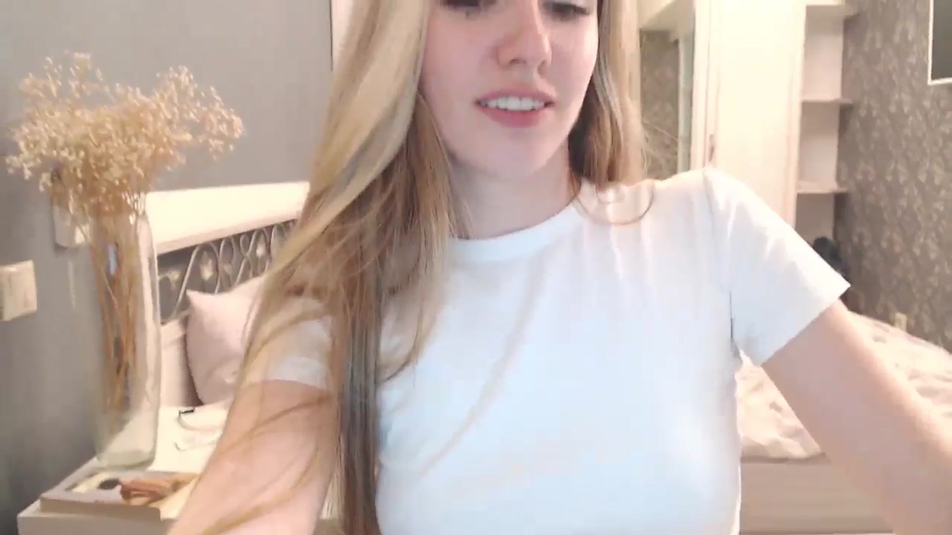 Gallery image thumbnail from Goddessblessu's myfreecams stream on, 10/29/2024, 16:29 image 15 of 20