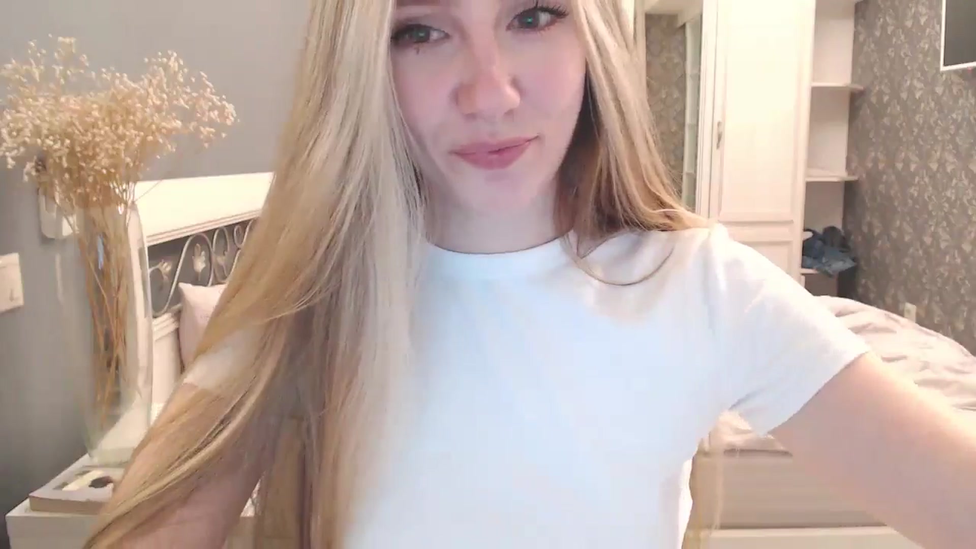 Gallery image thumbnail from Goddessblessu's myfreecams stream on, 10/29/2024, 16:29 image 16 of 20