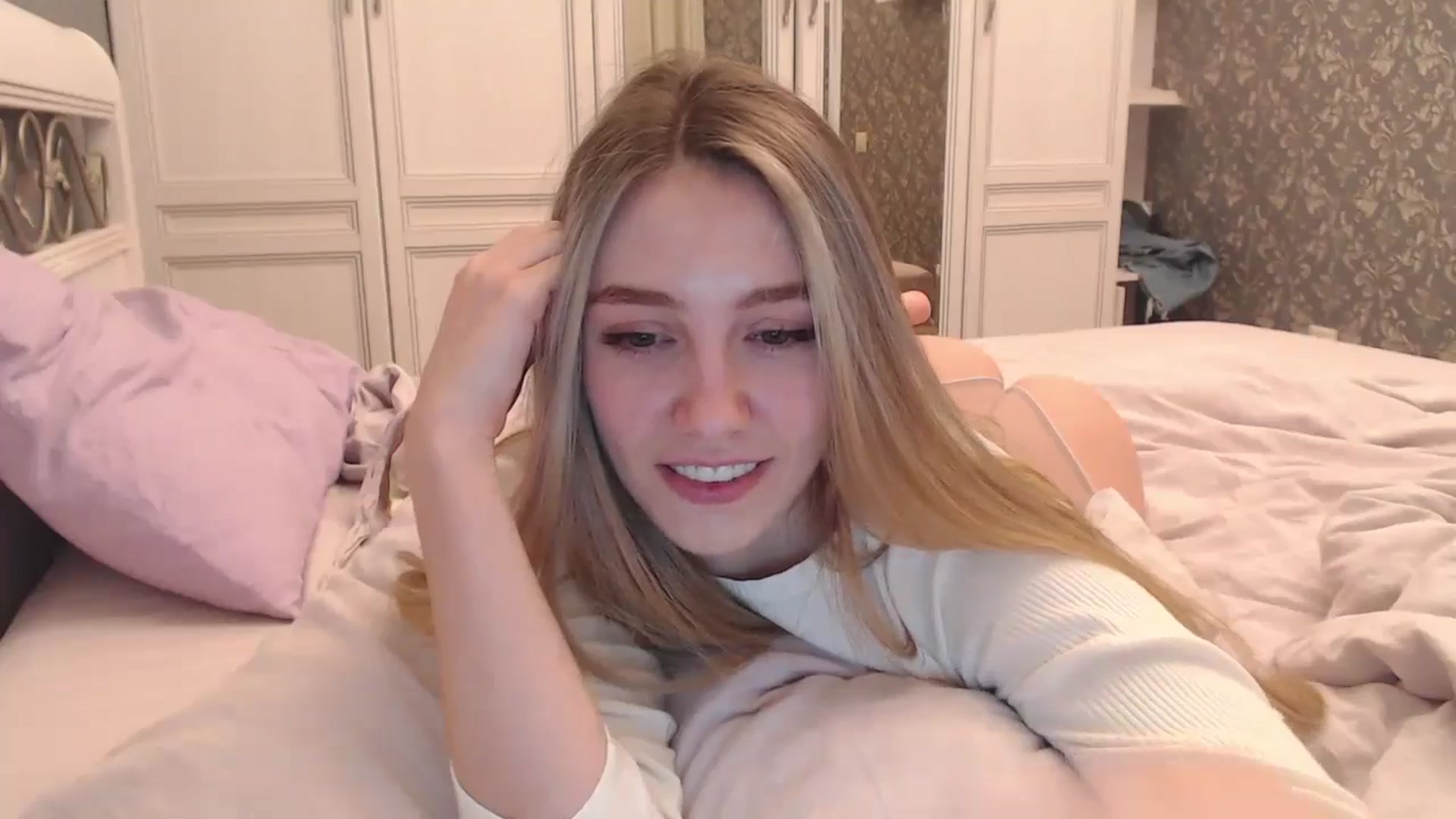 Gallery image thumbnail from Goddessblessu's myfreecams stream on, 10/30/2024, 21:21 image 11 of 20