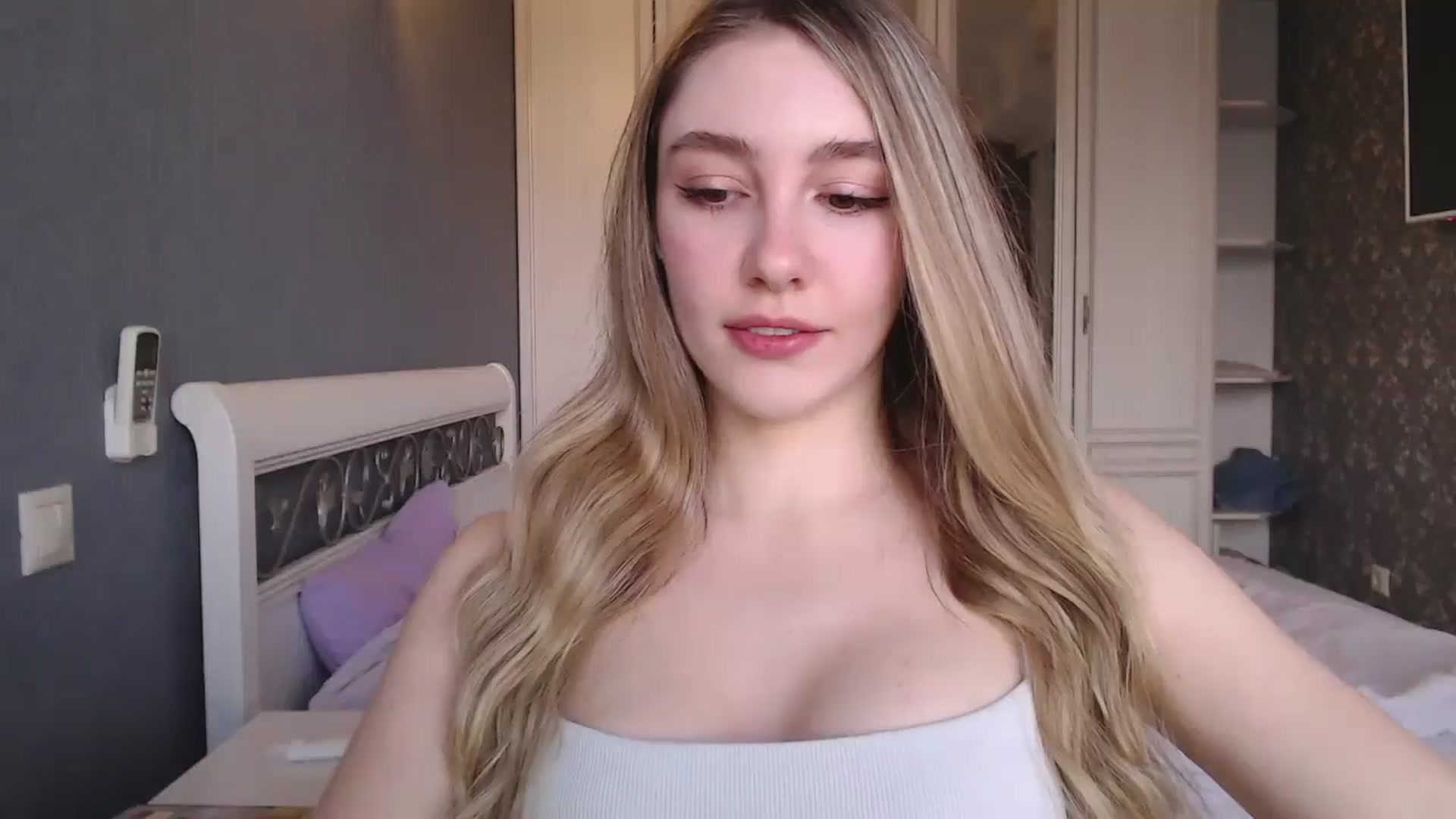 Gallery image thumbnail from Goddessblessu's myfreecams stream on, 11/03/2024, 13:37 image 1 of 20