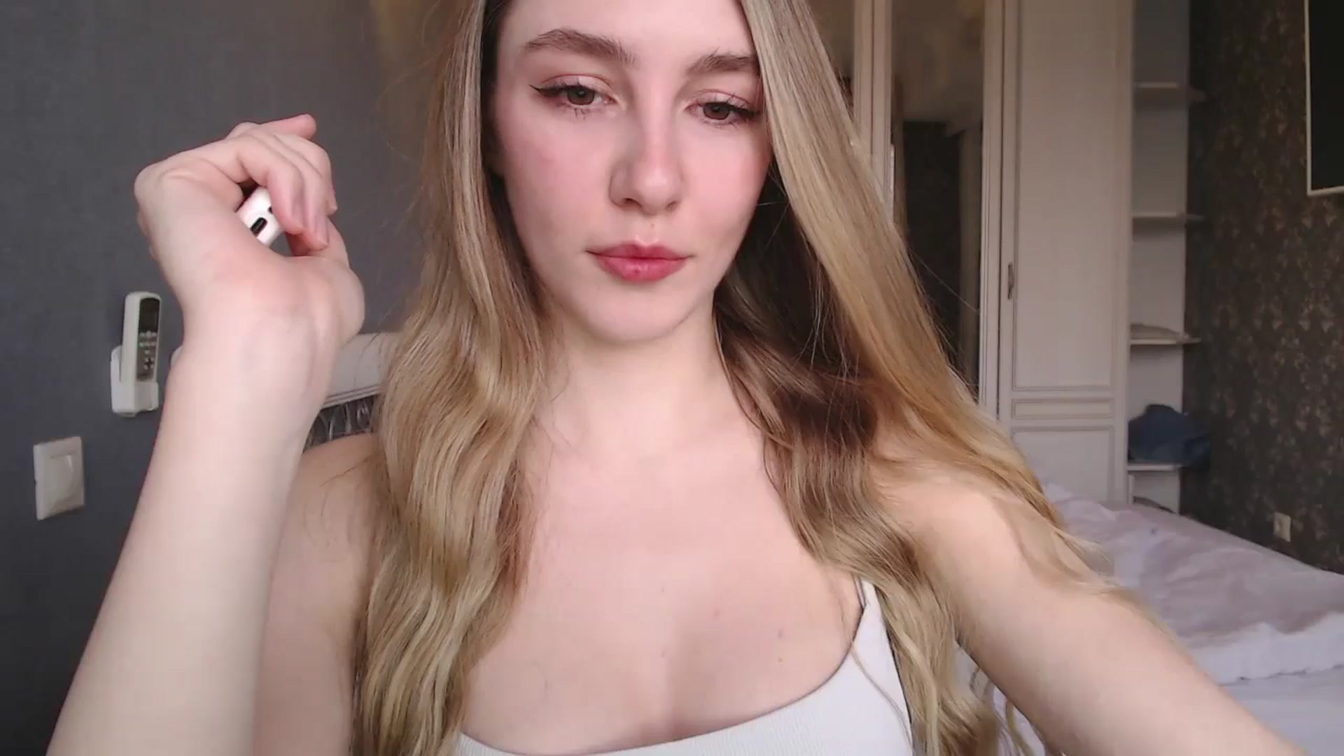 Gallery image thumbnail from Goddessblessu's myfreecams stream on, 11/03/2024, 13:37 image 7 of 20