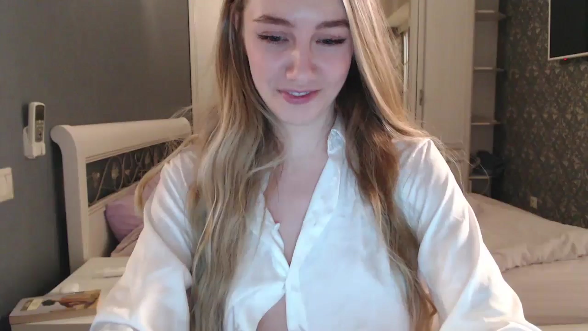 Gallery image thumbnail from Goddessblessu's myfreecams stream on, 11/03/2024, 17:03 image 19 of 20