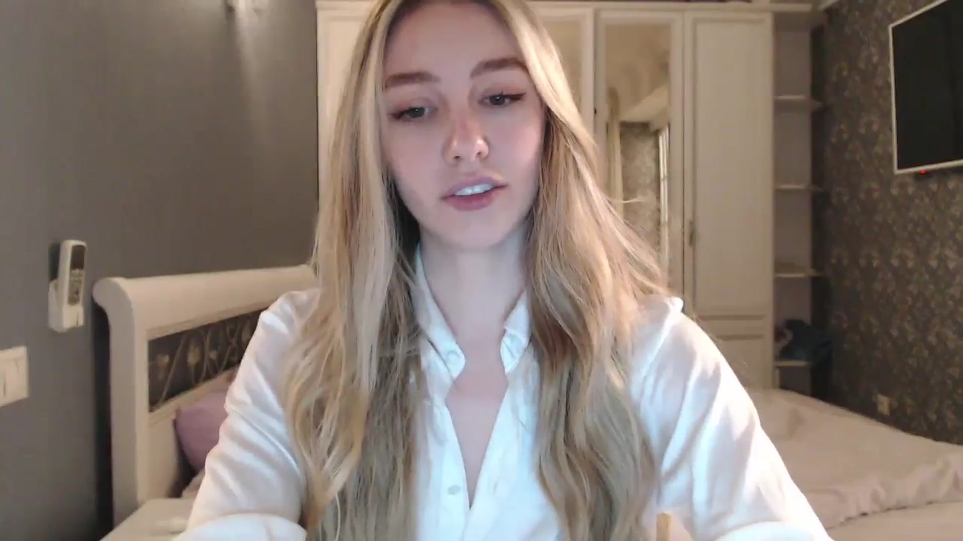 Gallery image thumbnail from Goddessblessu's myfreecams stream on, 11/03/2024, 17:03 image 3 of 20