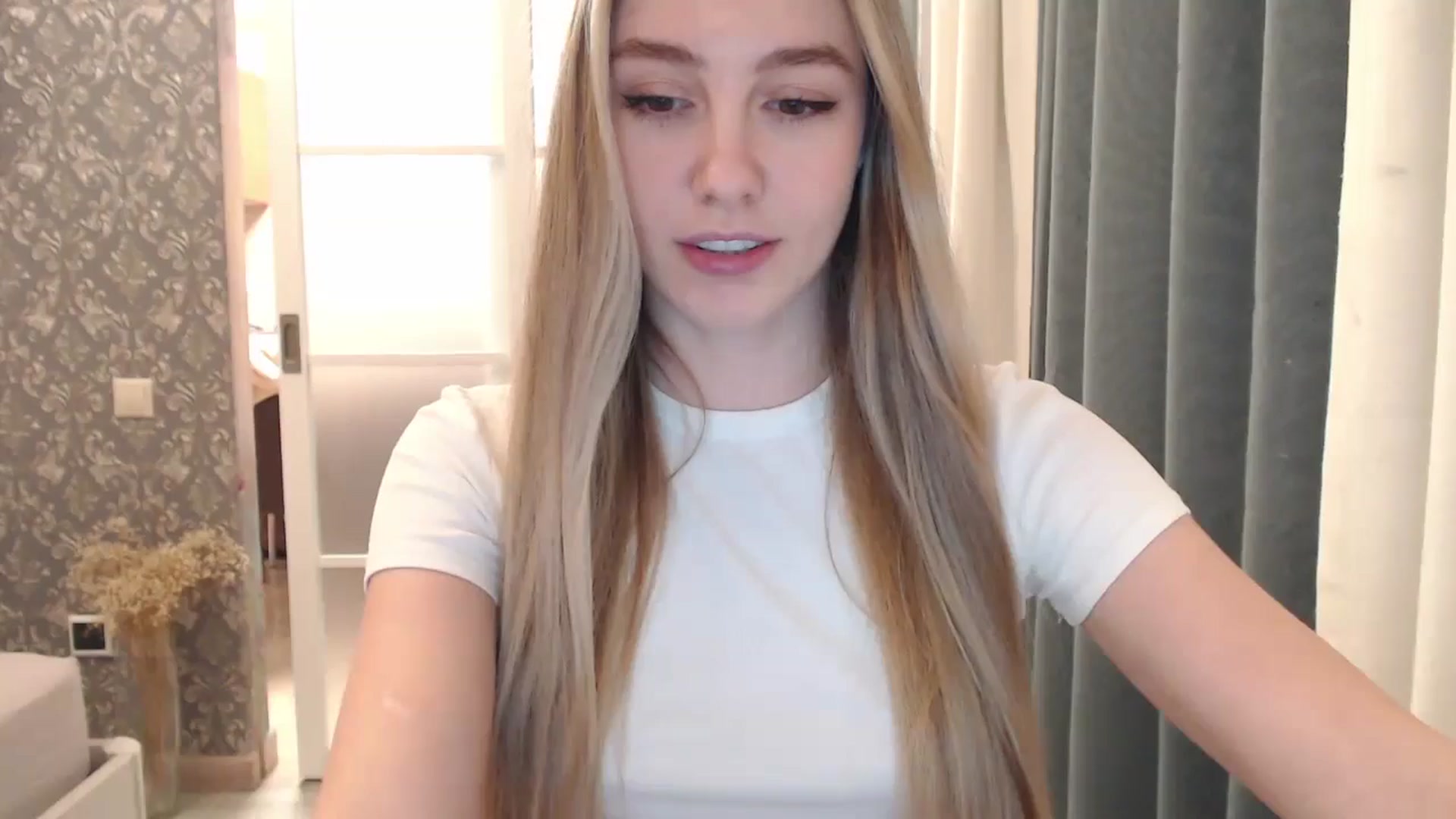 Gallery image thumbnail from Goddessblessu's myfreecams stream on, 11/07/2024, 17:29 image 1 of 20