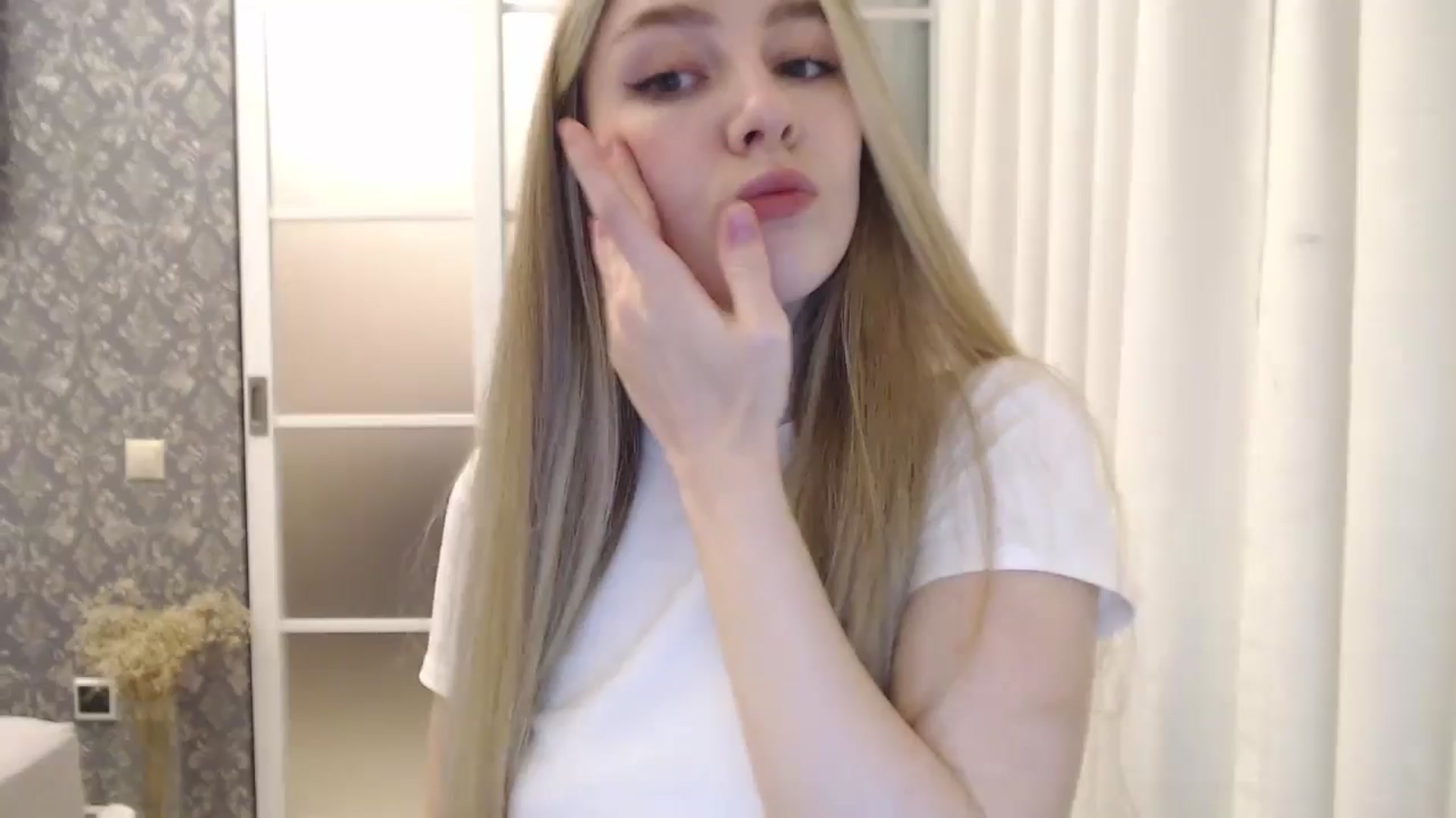 Gallery image thumbnail from Goddessblessu's myfreecams stream on, 11/08/2024, 18:22 image 1 of 20