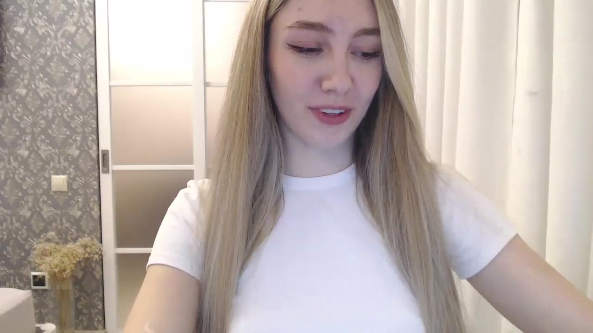 Gallery image thumbnail from Goddessblessu's myfreecams stream on, 11/08/2024, 18:22 image 4 of 20