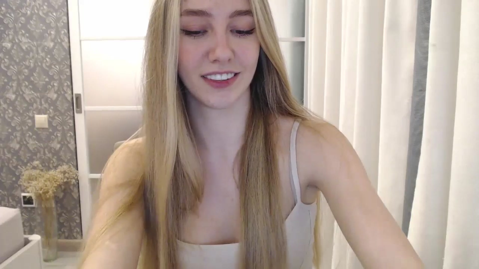 Gallery image thumbnail from Goddessblessu's myfreecams stream on, 11/08/2024, 19:00 image 18 of 20
