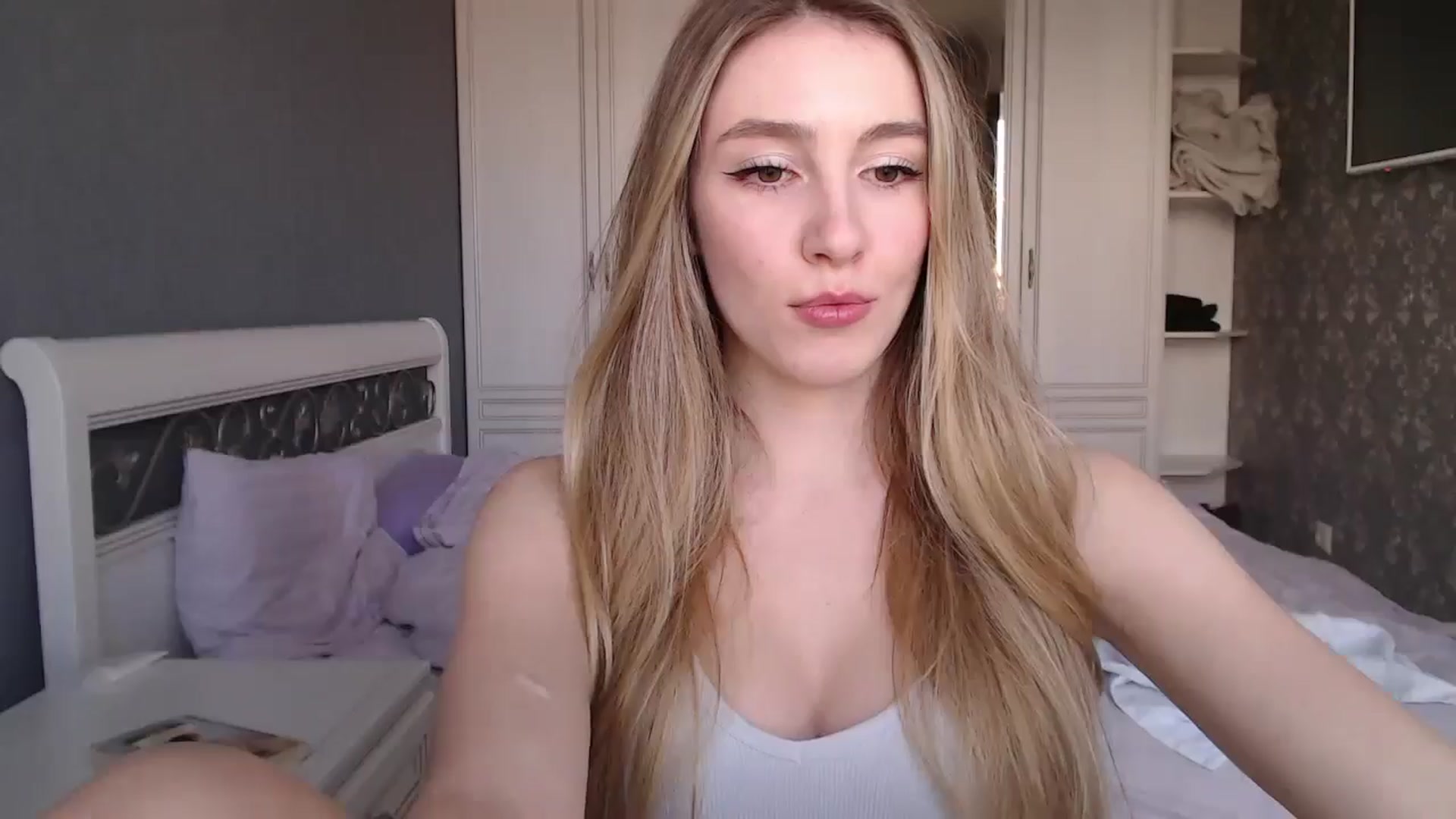 Gallery image thumbnail from Goddessblessu's myfreecams stream on, 11/30/2024, 11:38 image 3 of 20
