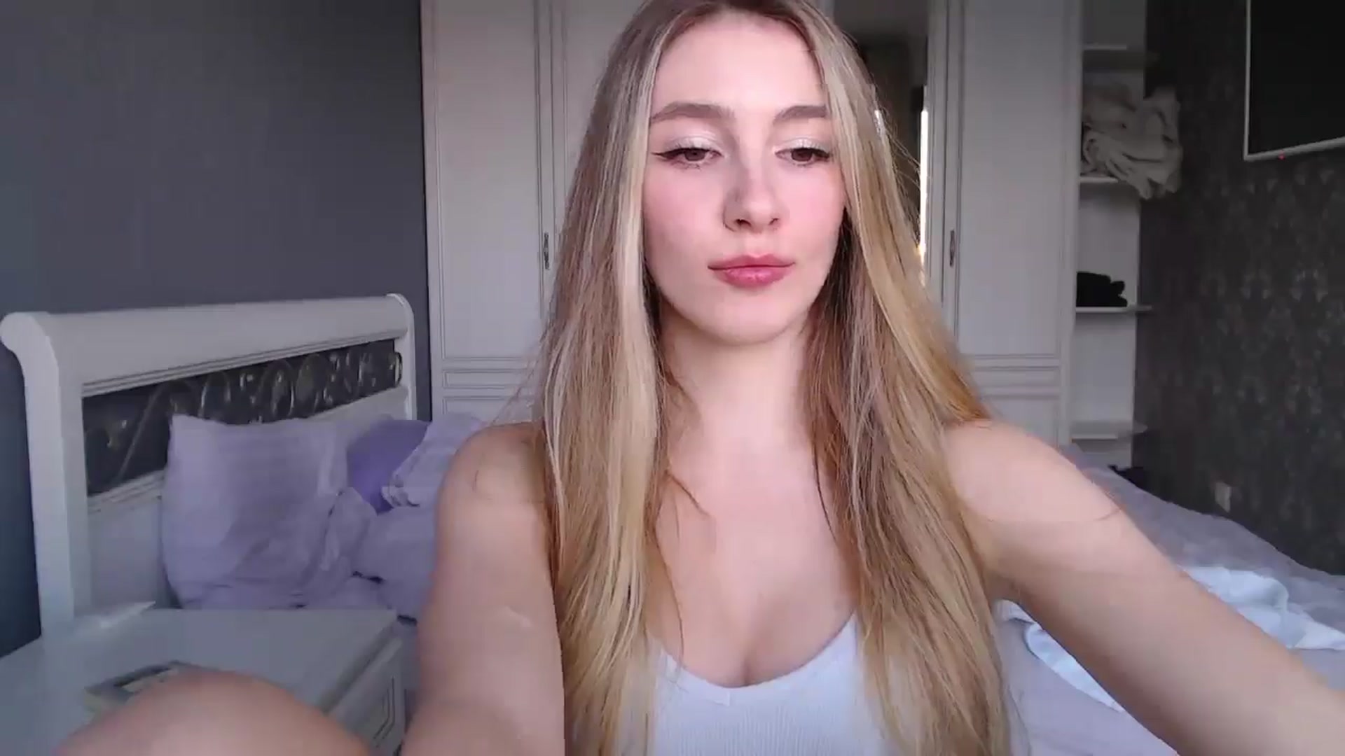 Gallery image thumbnail from Goddessblessu's myfreecams stream on, 11/30/2024, 11:38 image 15 of 20