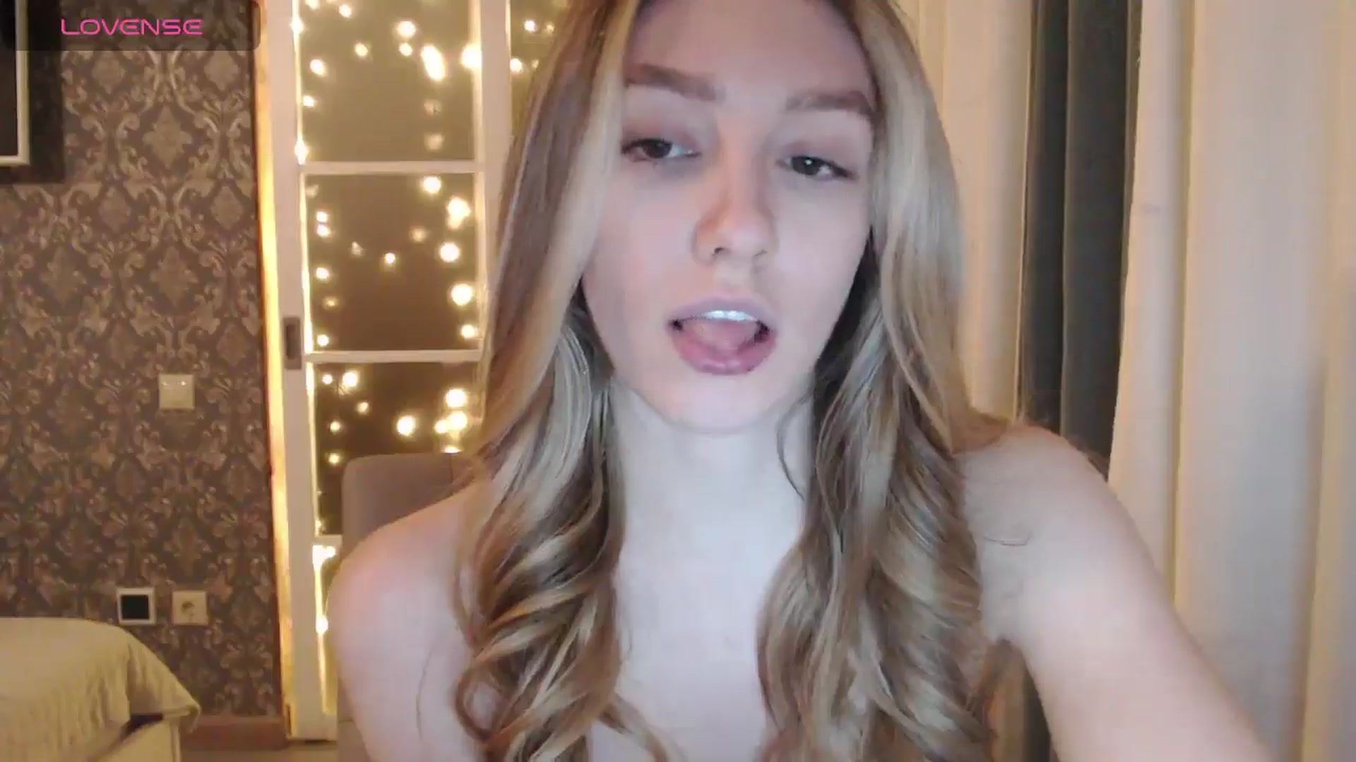 Gallery image thumbnail from Goddessblessu's myfreecams stream on, 12/26/2024, 02:02 image 13 of 20