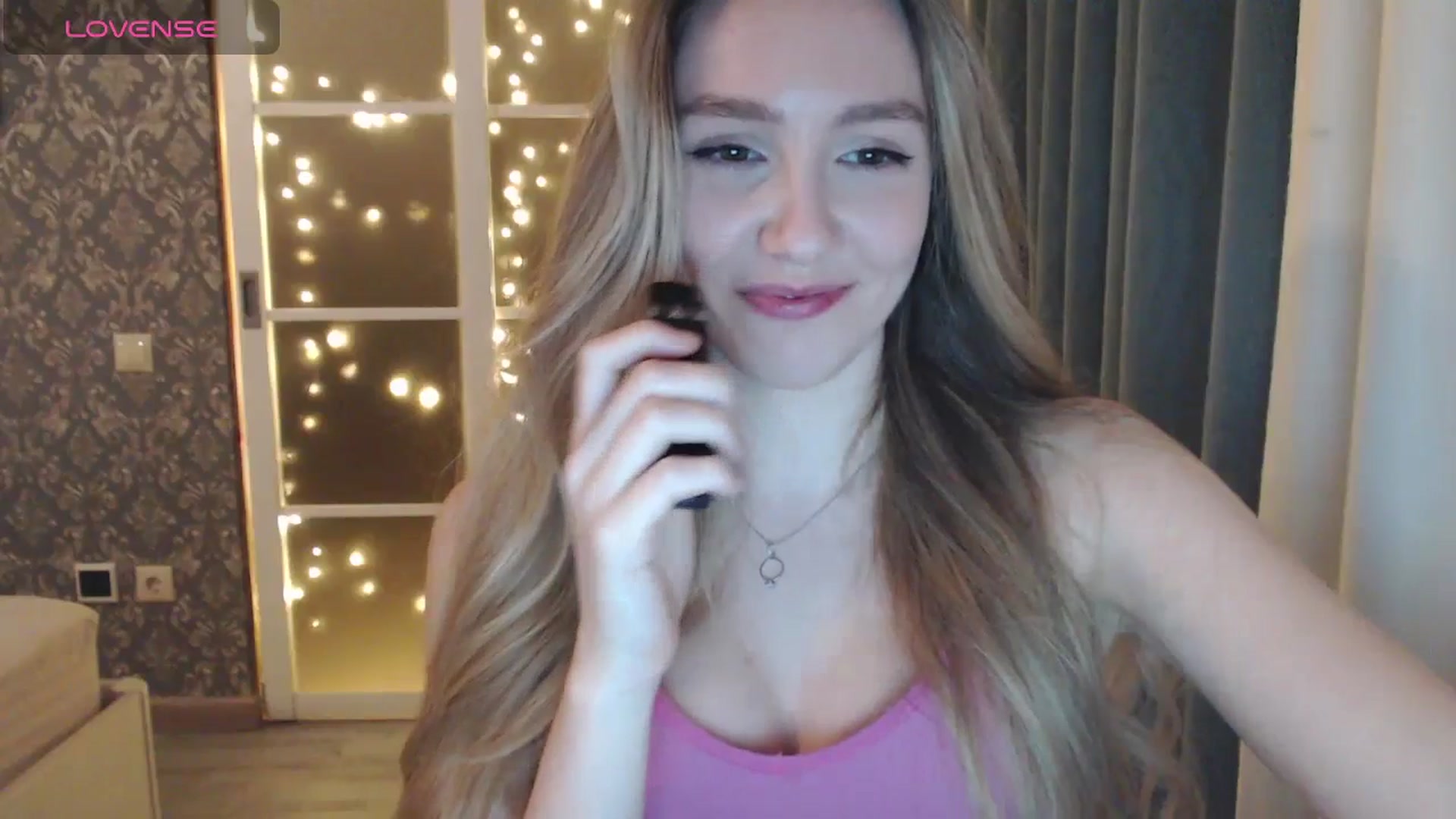 Gallery image thumbnail from Goddessblessu's myfreecams stream on, 01/12/2025, 20:16 image 4 of 20