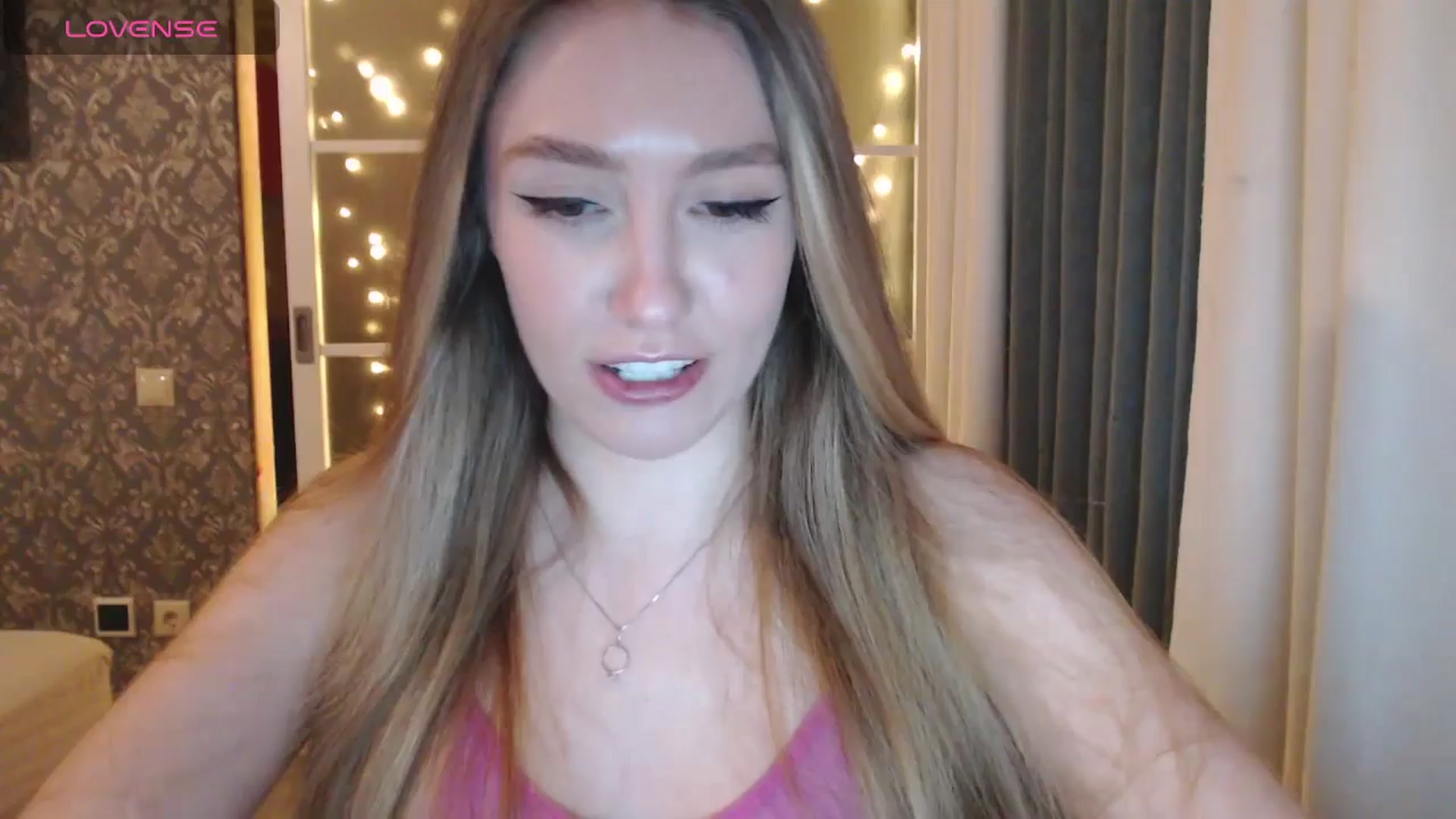 Gallery image thumbnail from Goddessblessu's myfreecams stream on, 01/17/2025, 22:32 image 1 of 20