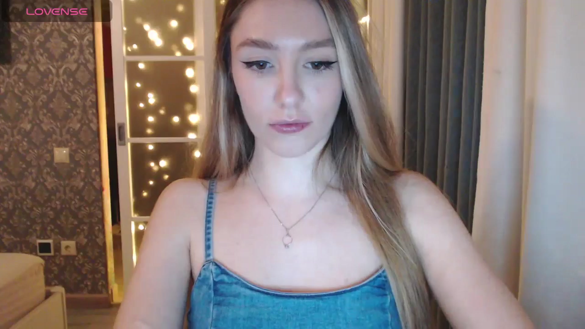 Gallery image thumbnail from Goddessblessu's myfreecams stream on, 01/17/2025, 22:32 image 11 of 20