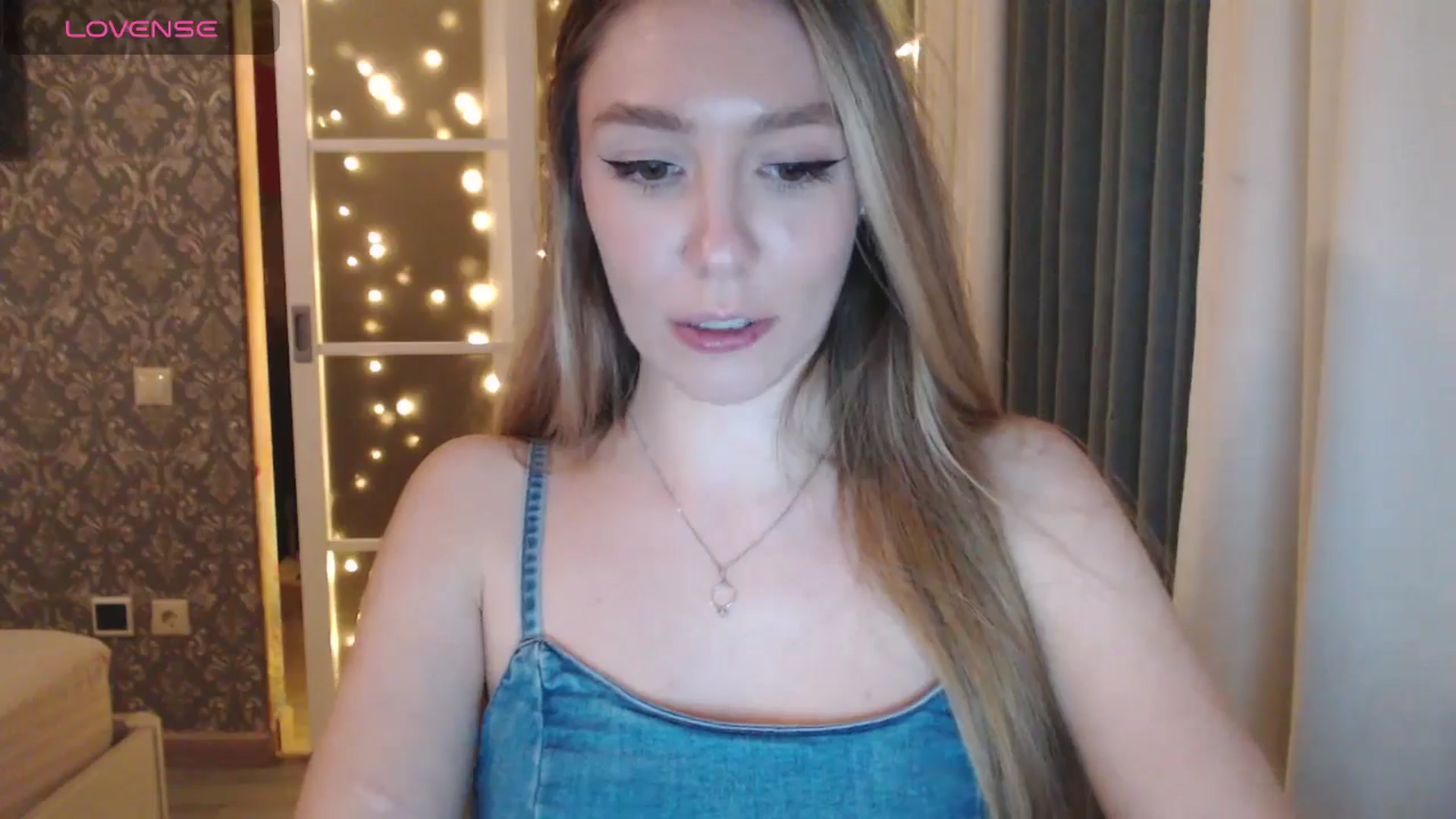 Gallery image thumbnail from Goddessblessu's myfreecams stream on, 01/17/2025, 22:32 image 10 of 20