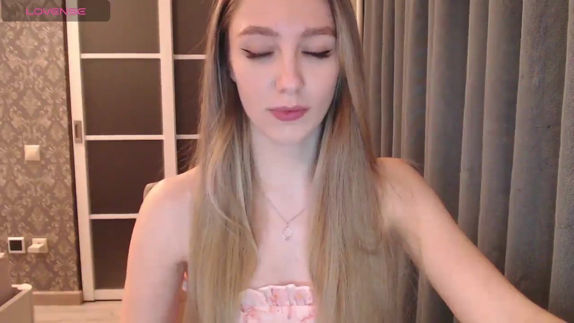 Gallery image thumbnail from Goddessblessu's myfreecams stream on, 01/22/2025, 14:58 image 16 of 20