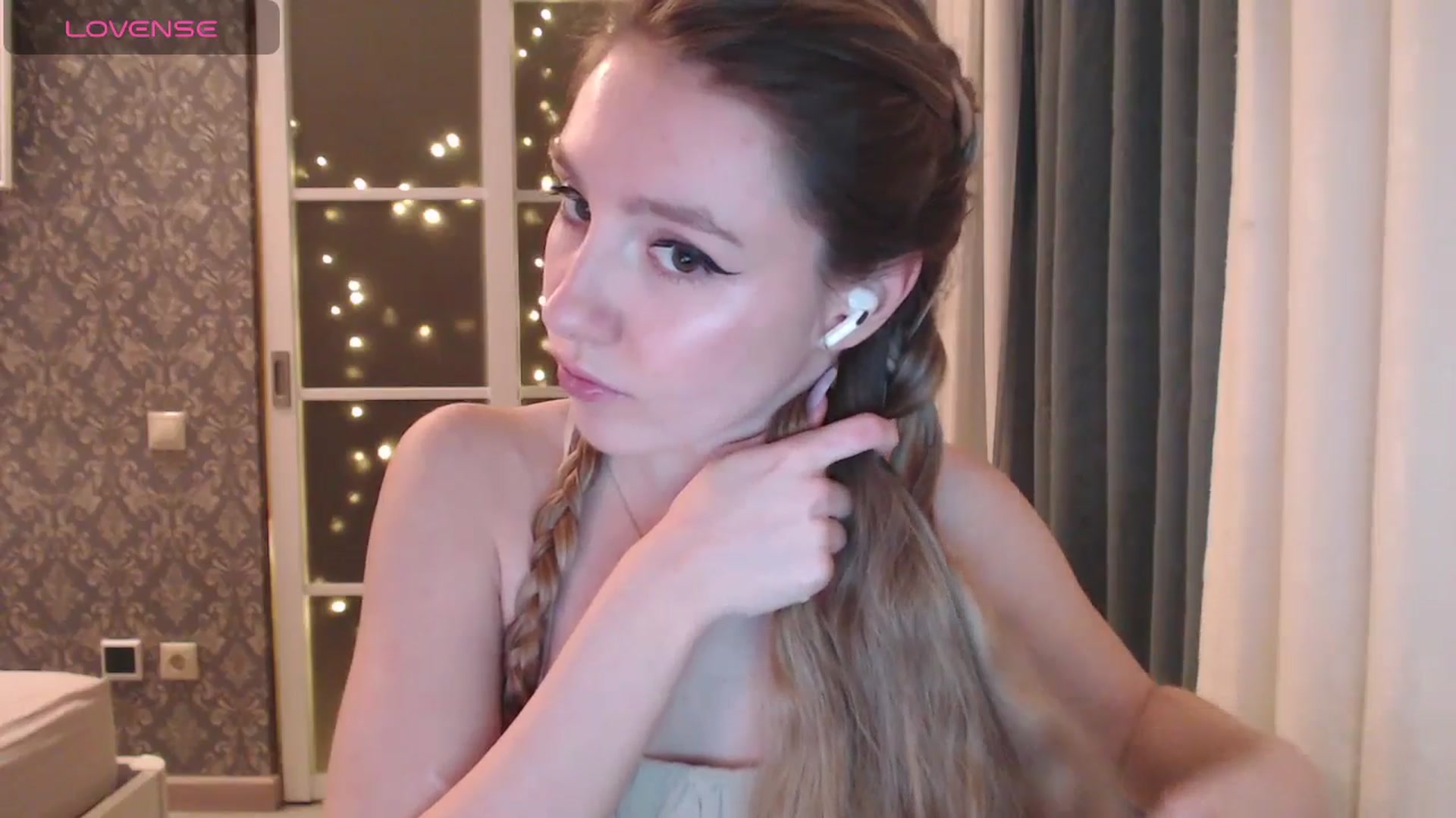 Gallery image thumbnail from Goddessblessu's myfreecams stream on, 02/09/2025, 19:11 image 15 of 20