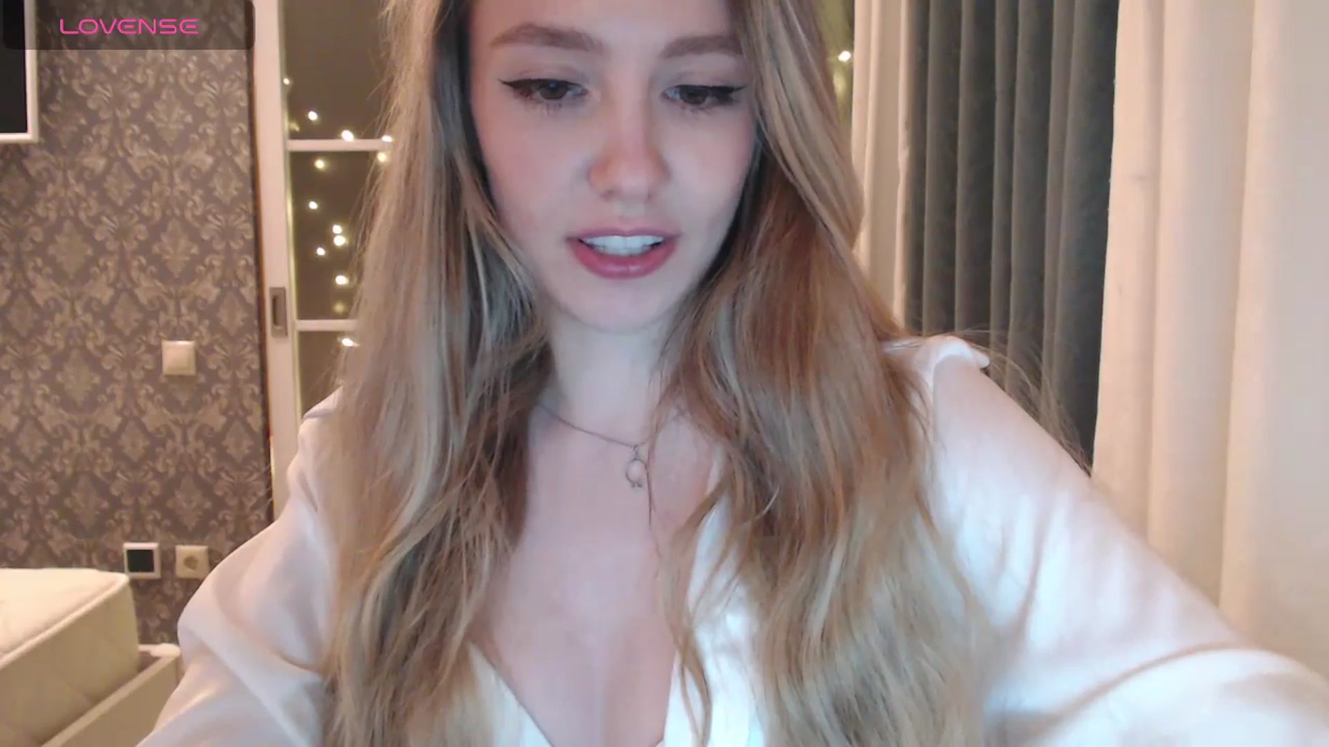 Gallery image thumbnail from Goddessblessu's myfreecams stream on, 02/11/2025, 18:16 image 16 of 20