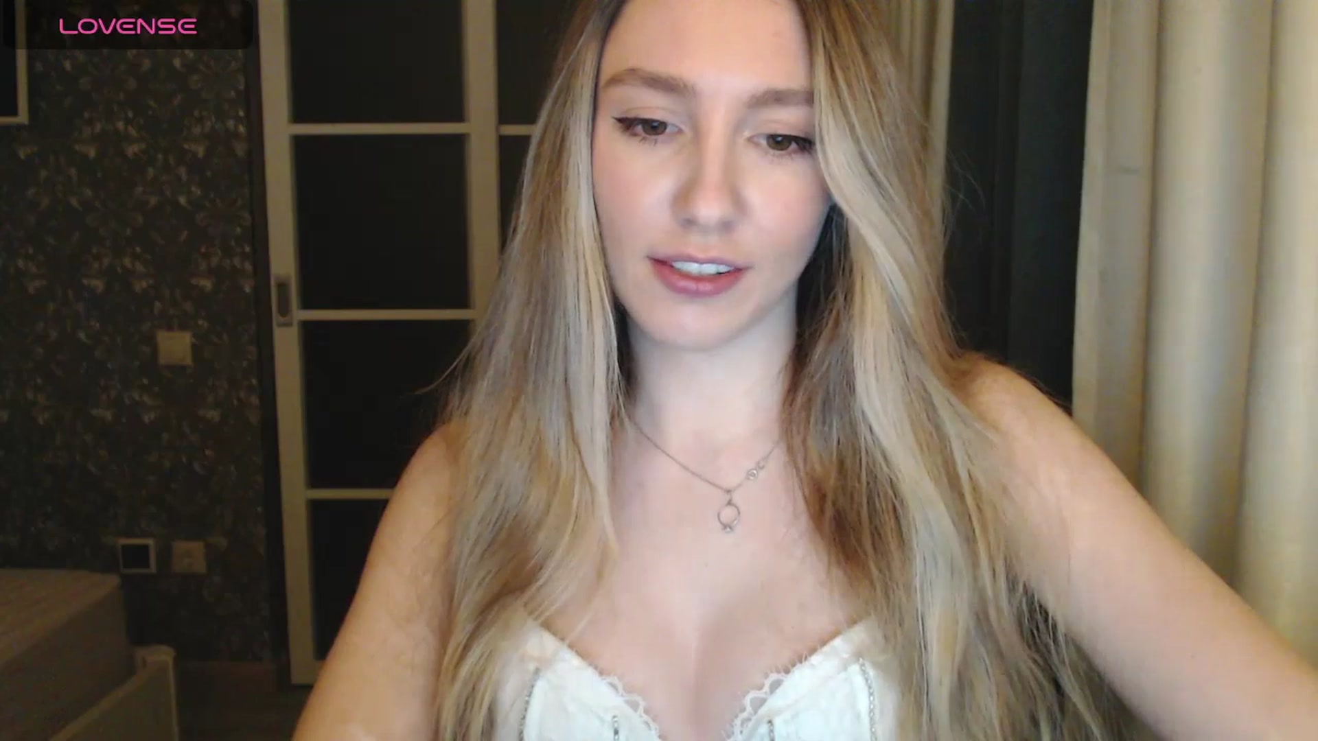 Gallery image thumbnail from Goddessblessu's myfreecams stream on, 02/15/2025, 22:40 image 3 of 20