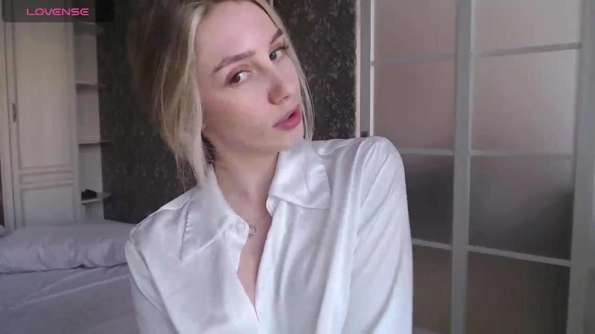 Gallery image thumbnail from Goddessblessu's myfreecams stream on, 03/04/2025, 13:56 image 10 of 20